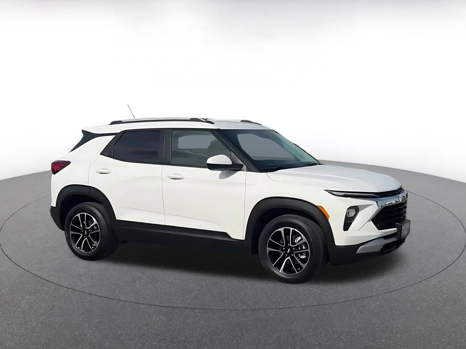 Thumbnail: 2025 Chevrolet TrailBlazer - 1