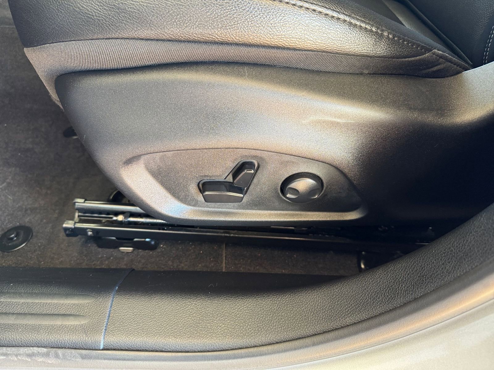 Thumbnail: 2025 Jeep Compass - 22