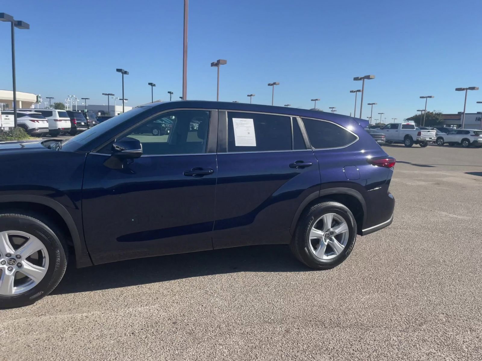 Thumbnail: 2025 Toyota Highlander - 8