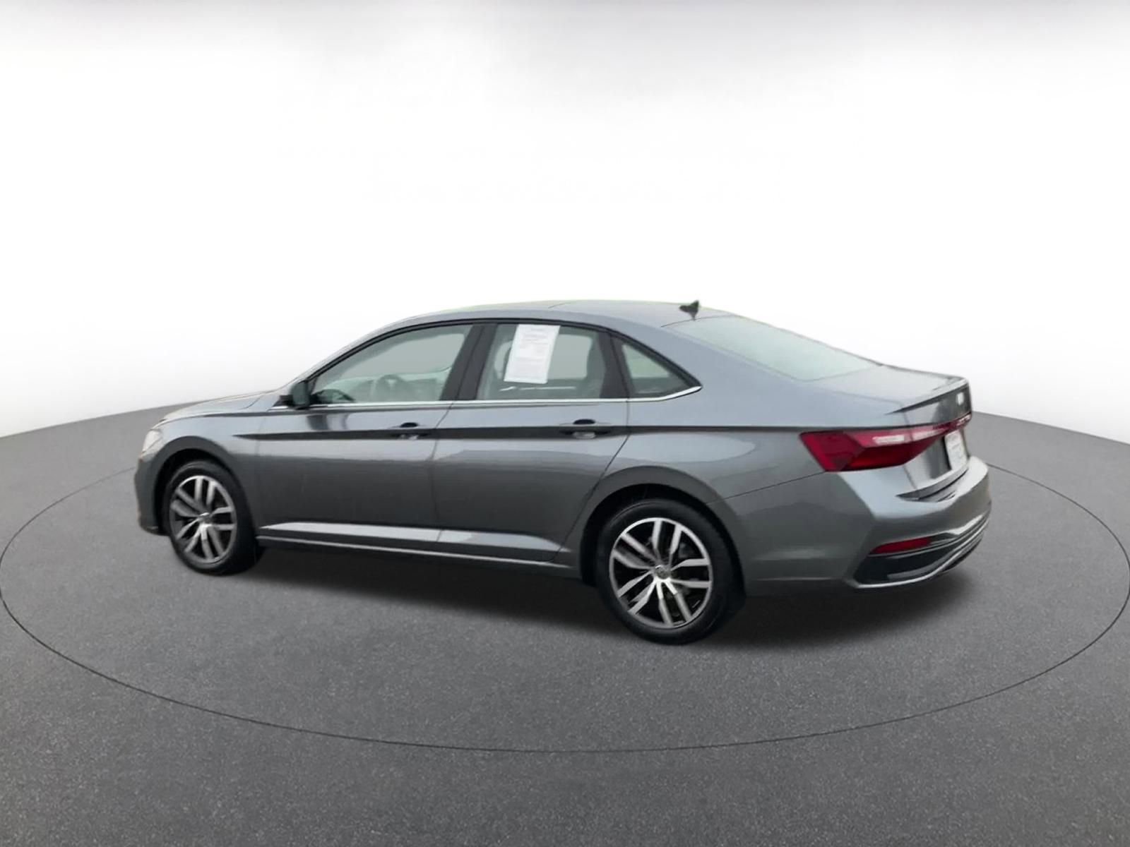 Thumbnail: 2025 Volkswagen Jetta - 10