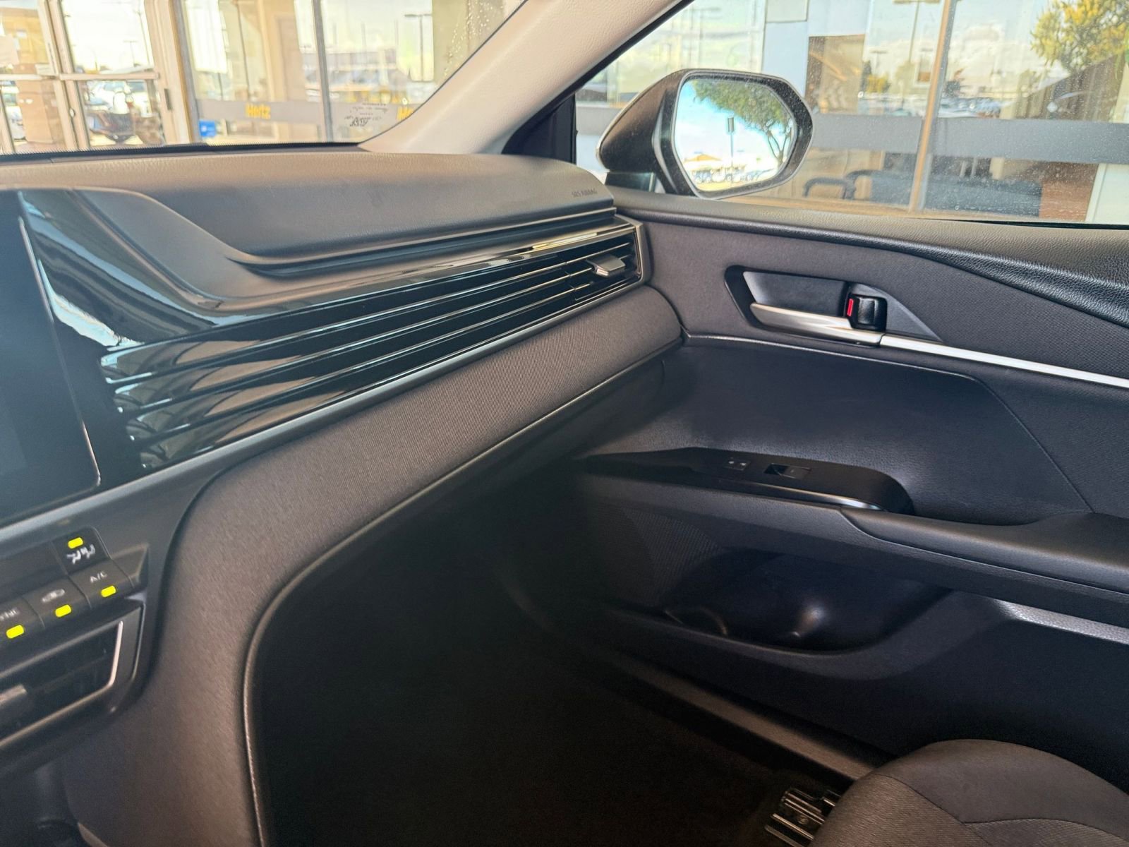 Thumbnail: 2025 Toyota Camry - 34