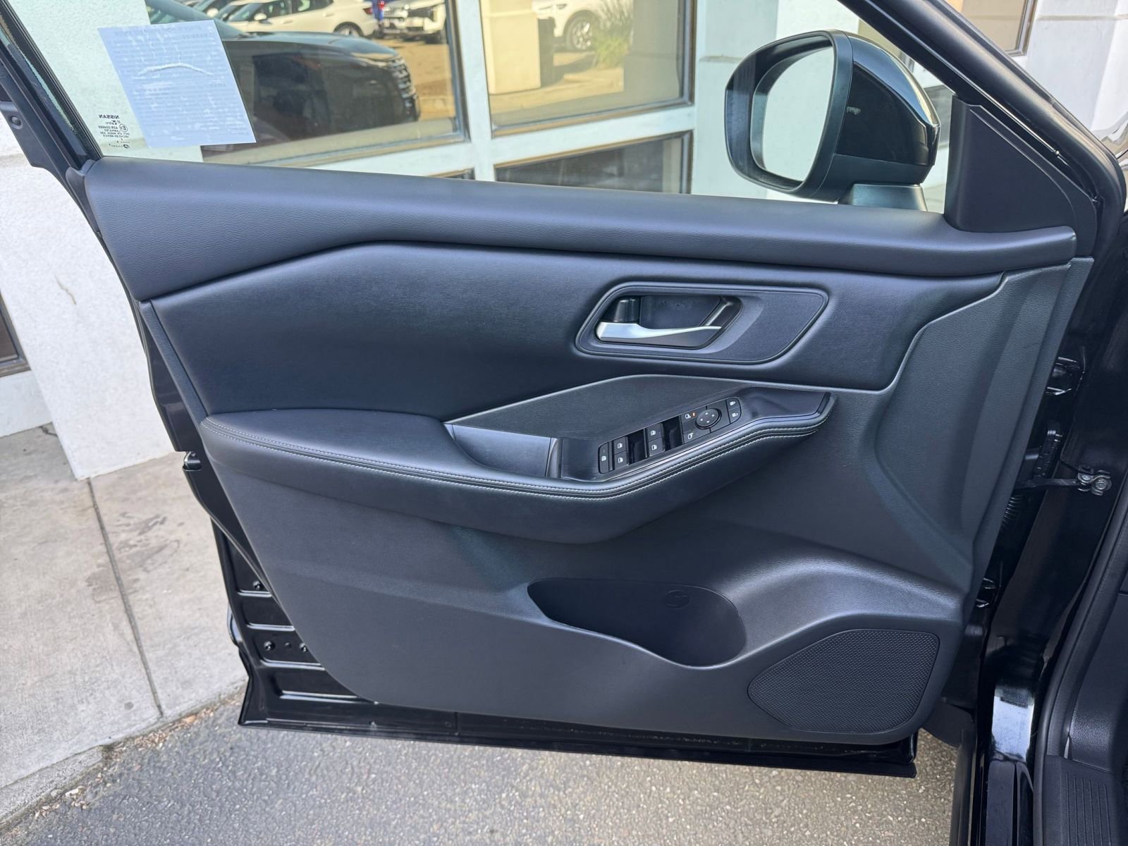 Thumbnail: 2025 Nissan Rogue - 18