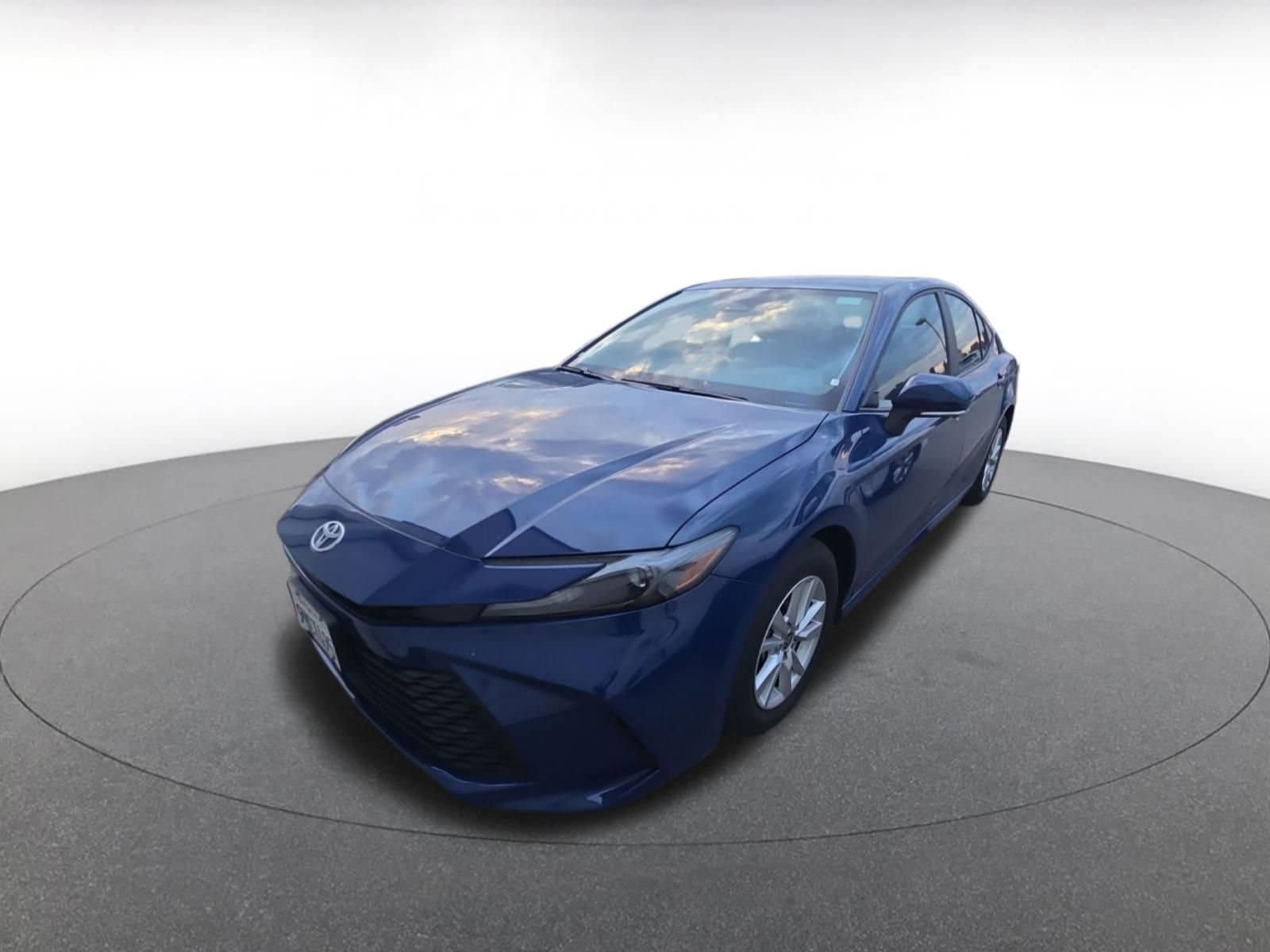 Thumbnail: 2025 Toyota Camry - 3