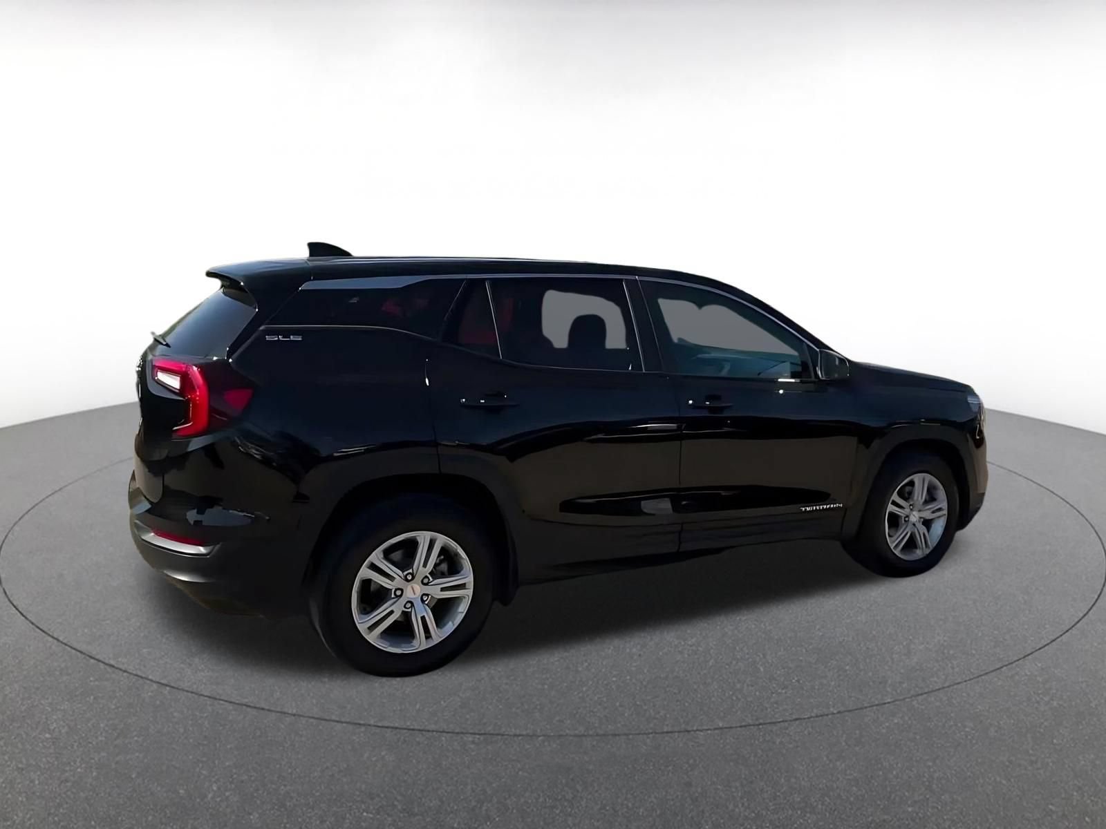 Thumbnail: 2024 GMC Terrain - 14