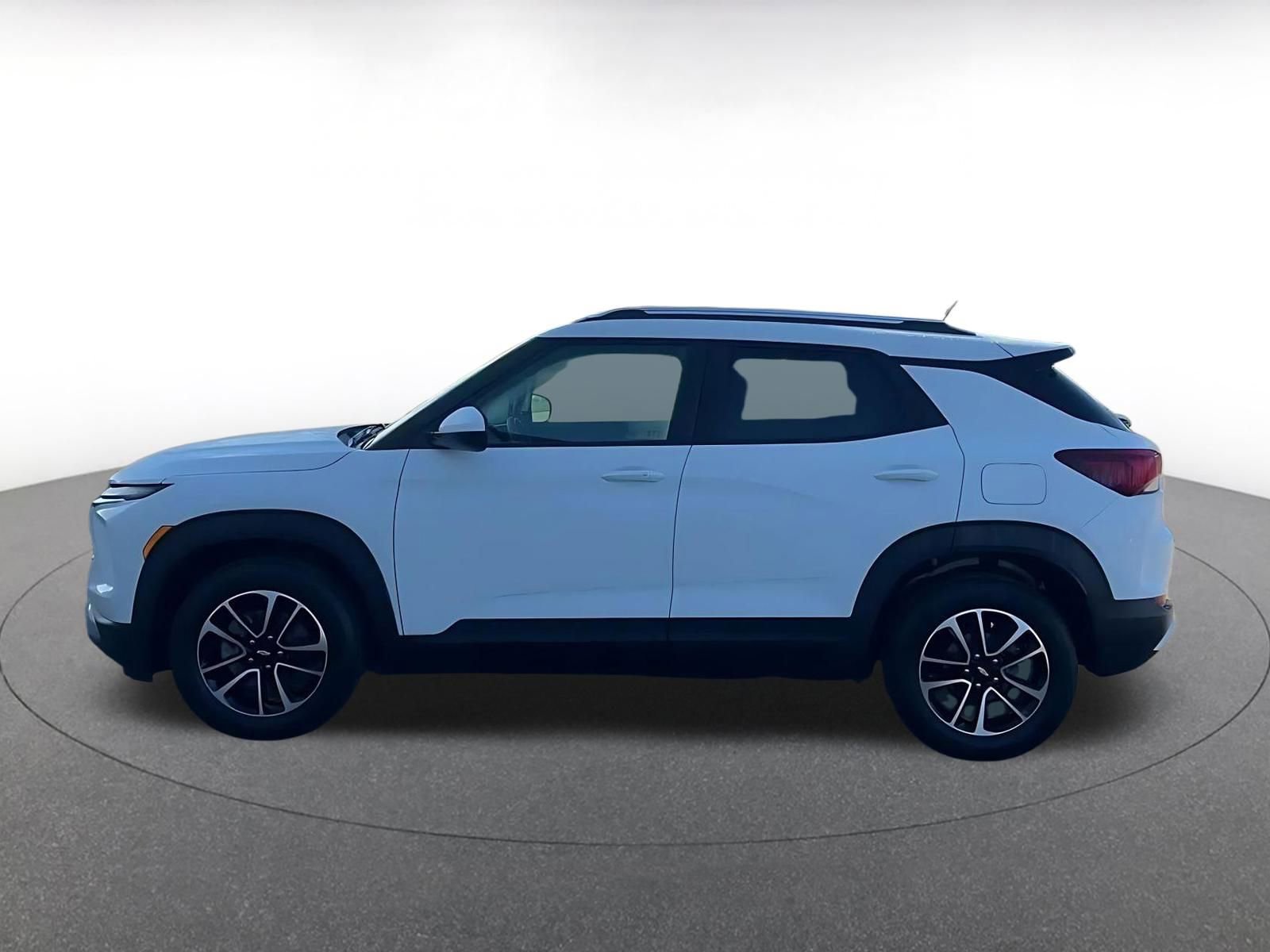 Thumbnail: 2025 Chevrolet TrailBlazer - 9