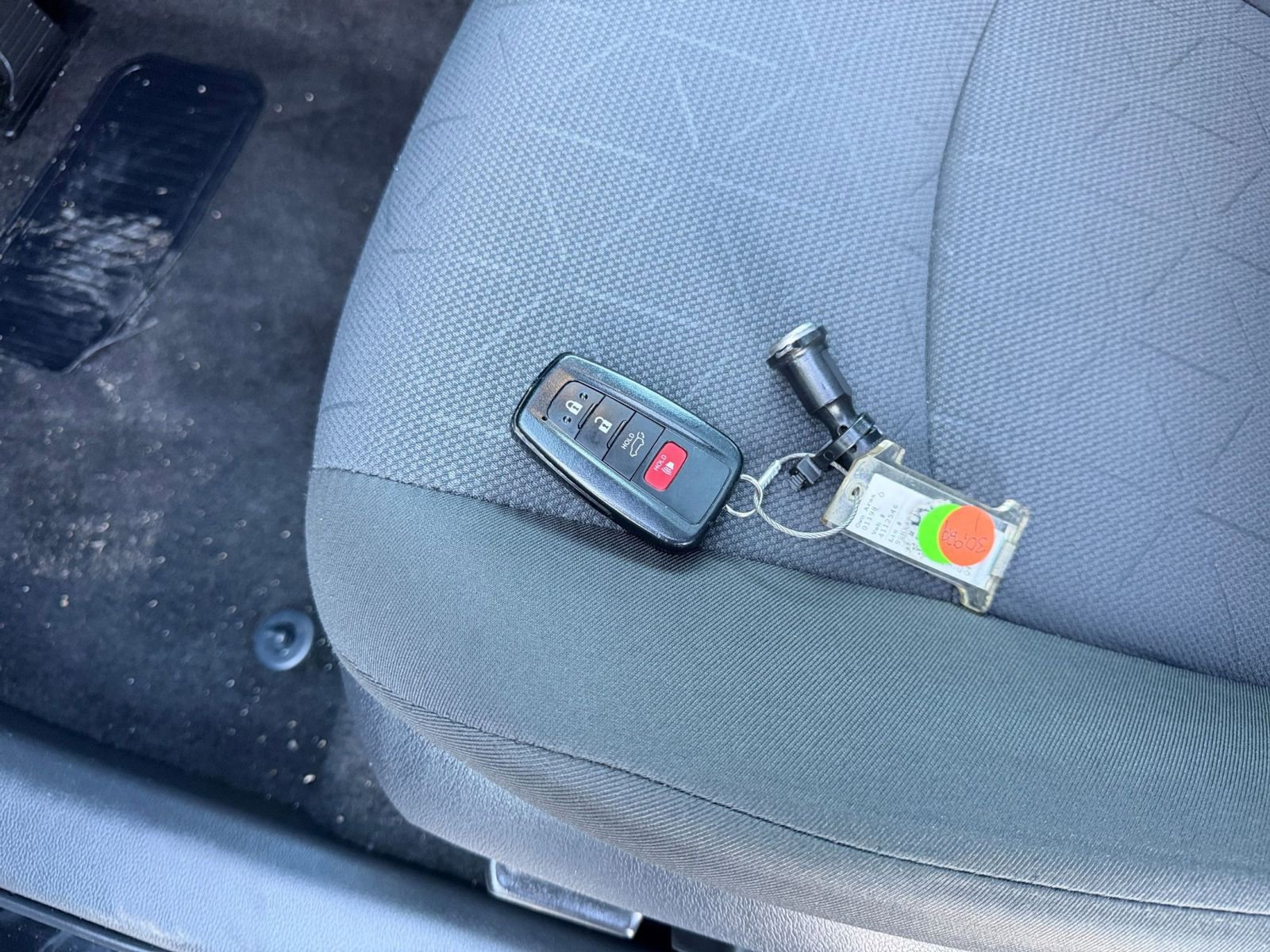 Thumbnail: 2025 Toyota RAV4 - 21