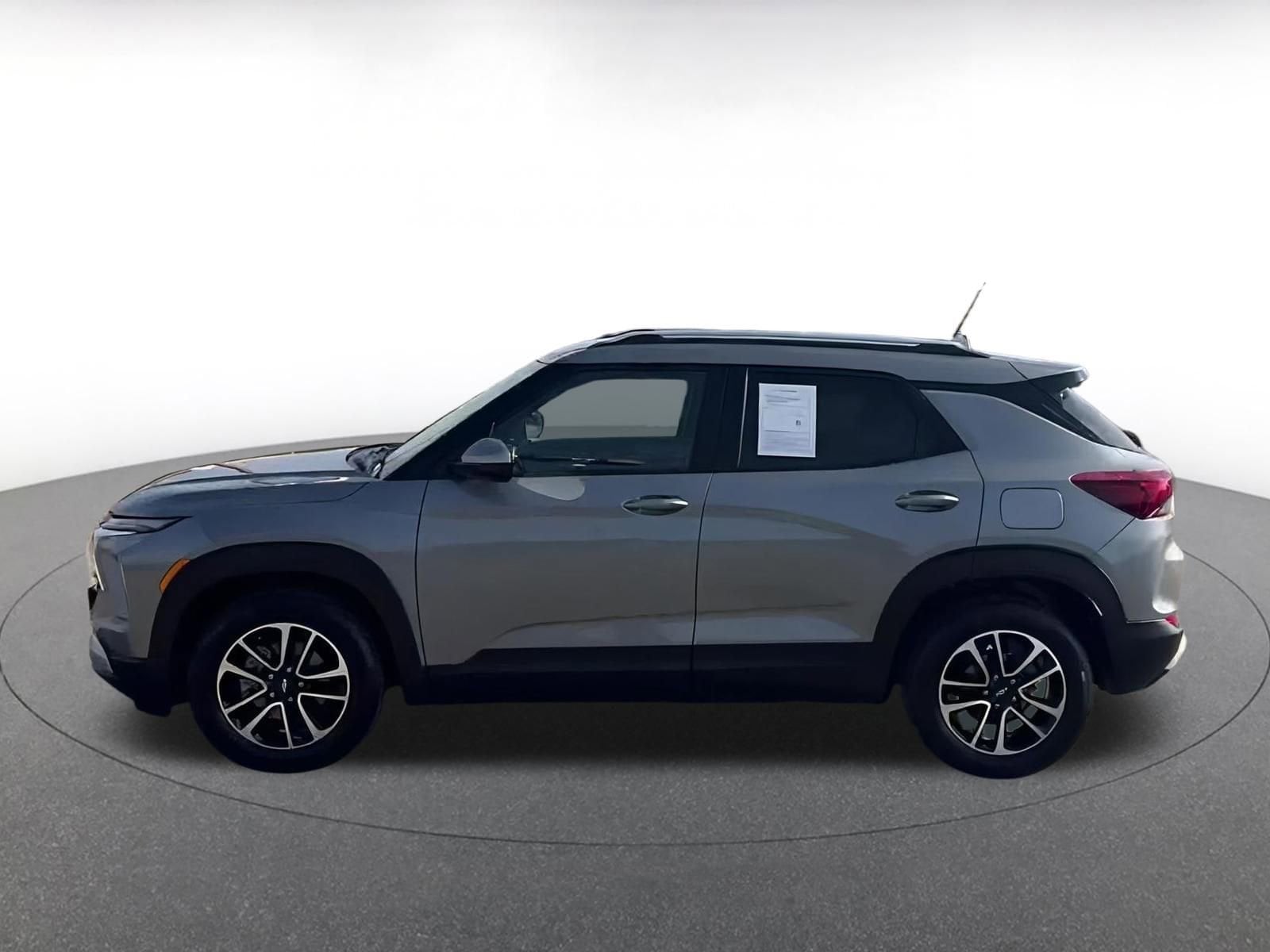 Thumbnail: 2025 Chevrolet TrailBlazer - 9