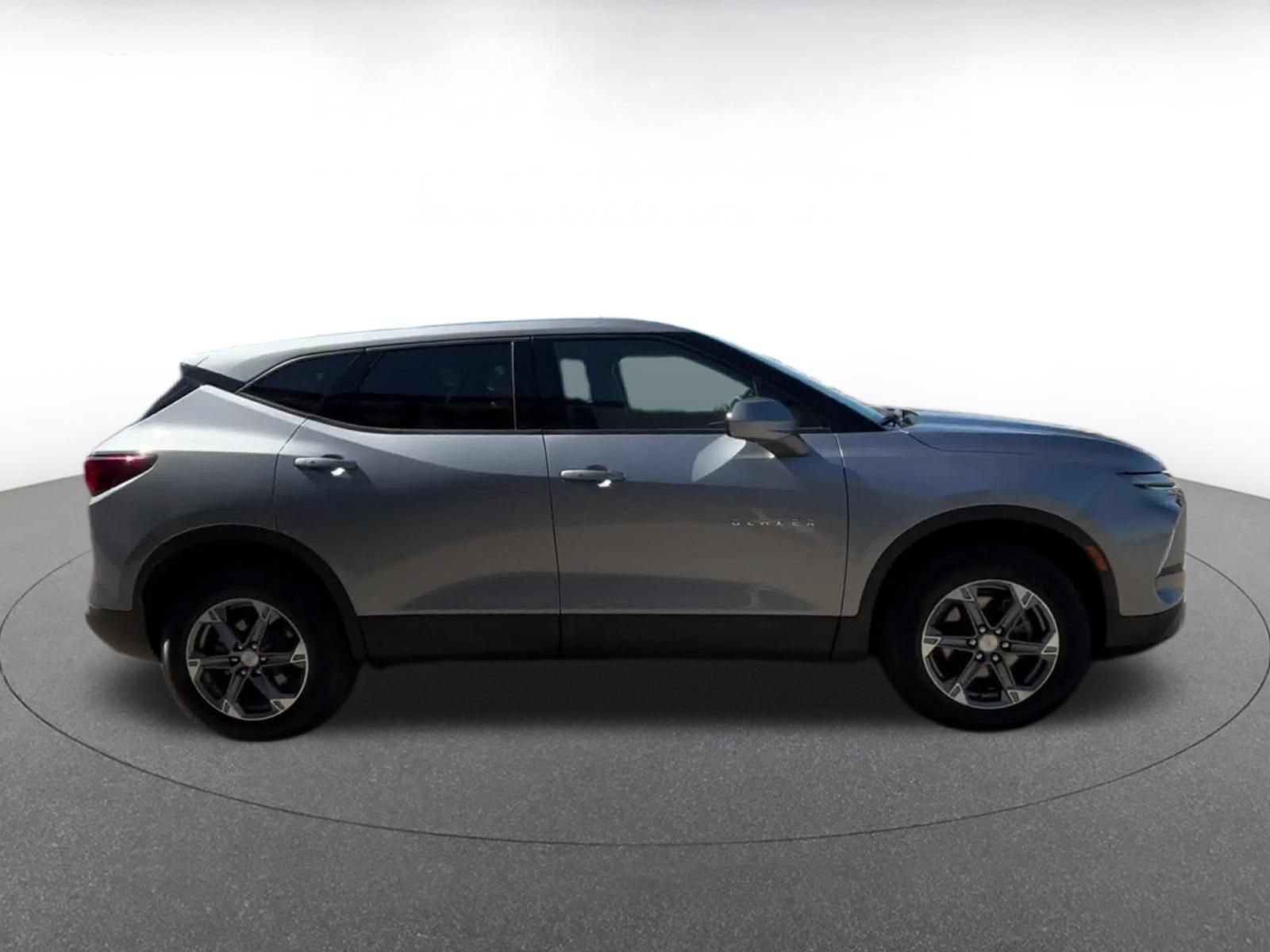 Thumbnail: 2025 Chevrolet Blazer - 16