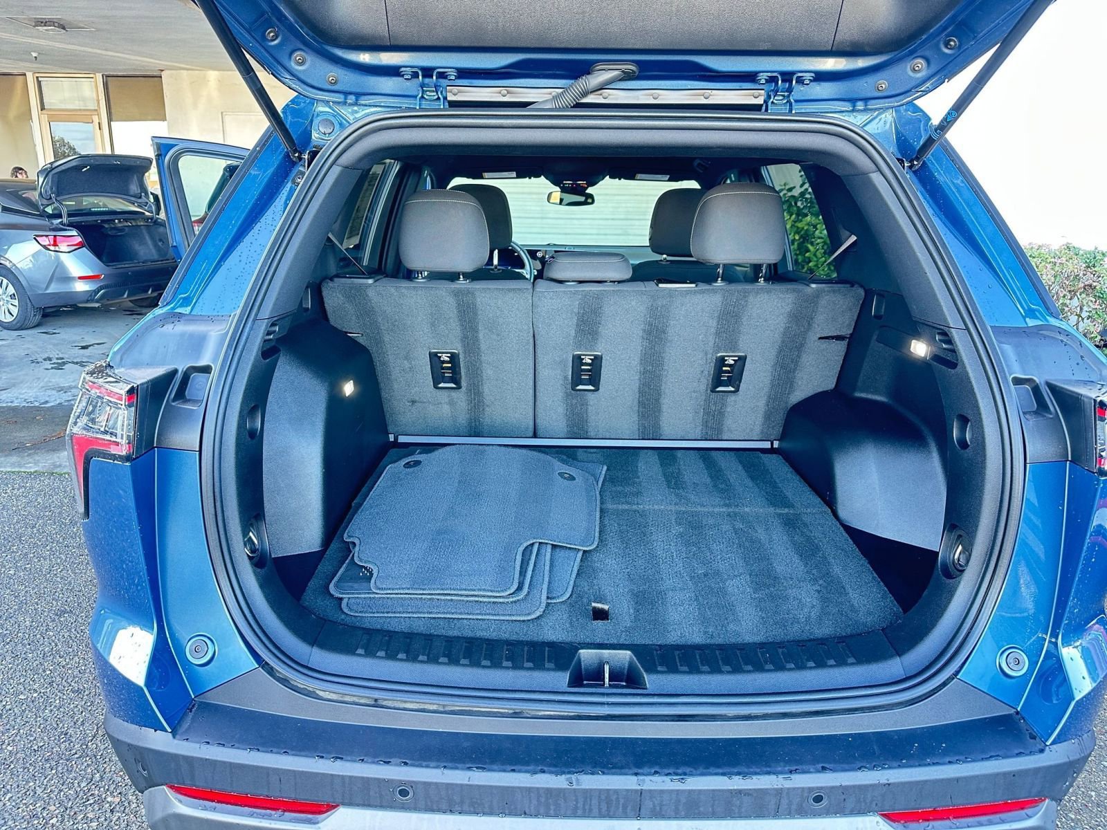 Thumbnail: 2025 Chevrolet Equinox - 31