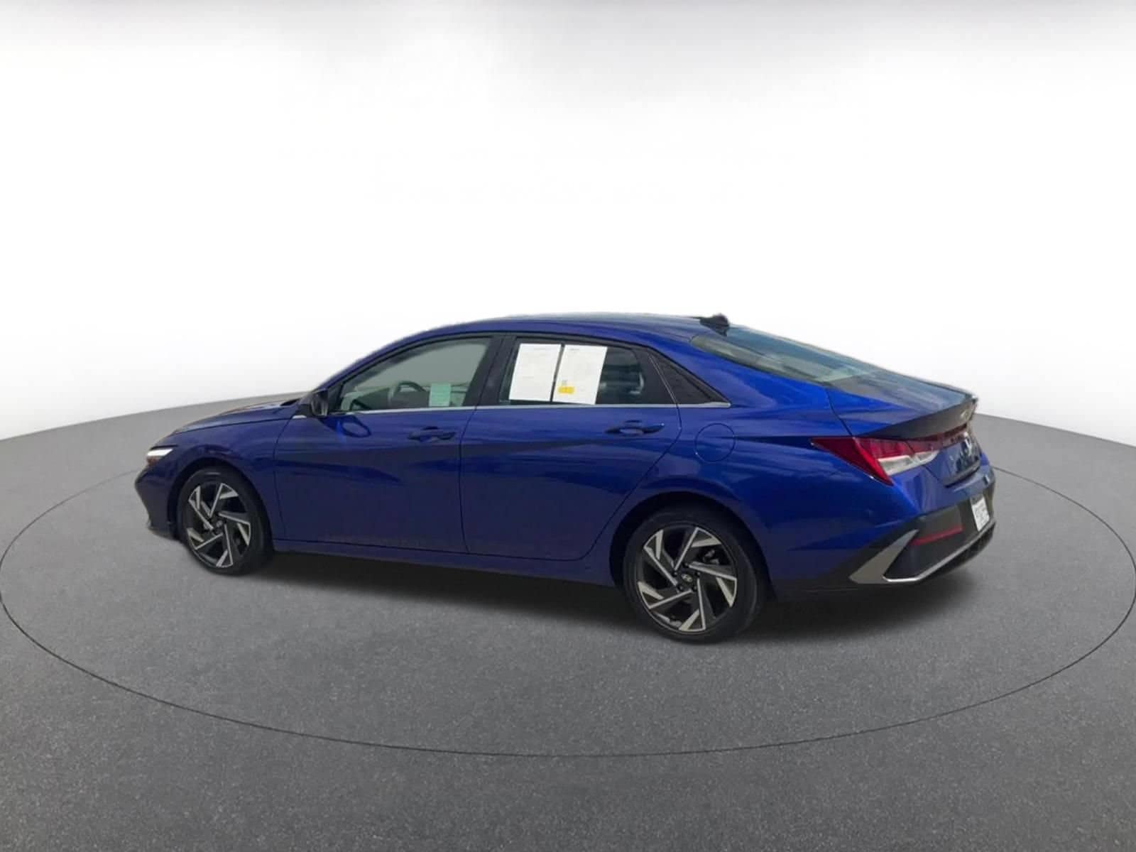 Thumbnail: 2025 Hyundai Elantra - 10