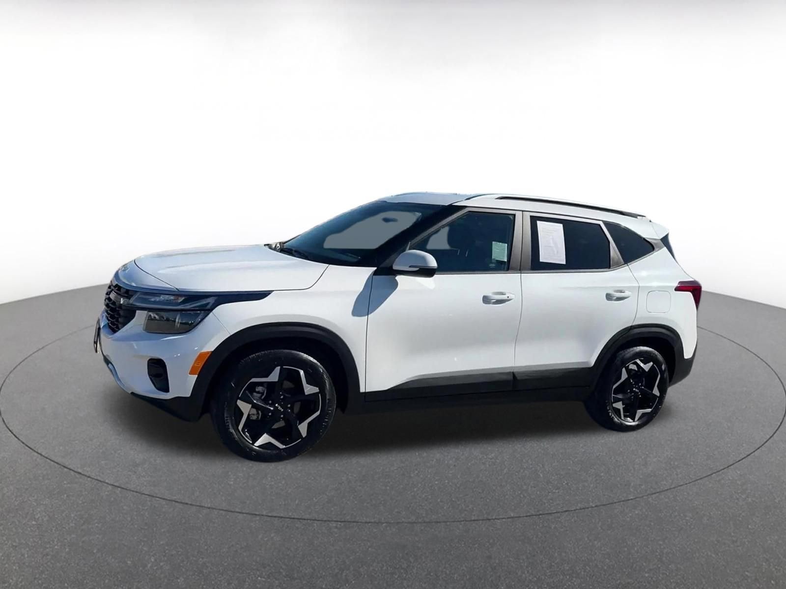 Thumbnail: 2025 Kia Seltos - 8