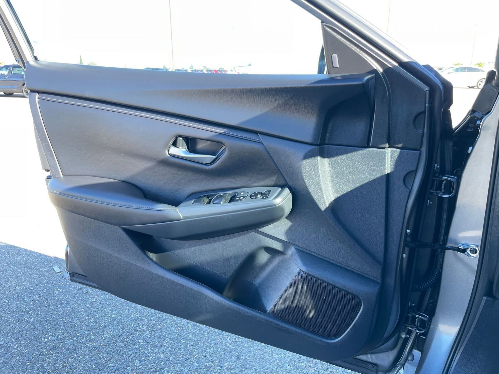 Thumbnail: 2025 Nissan Sentra - 18