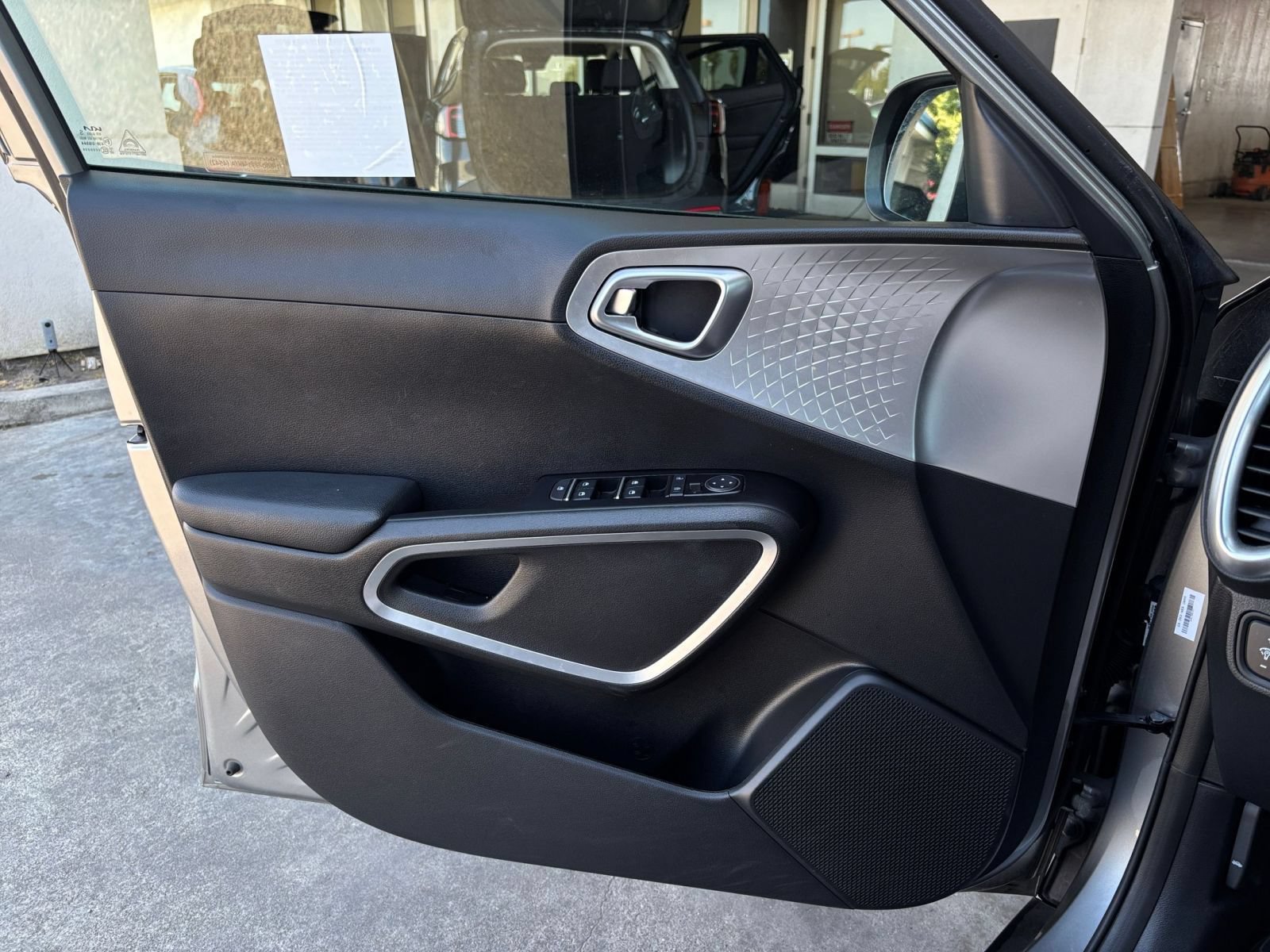Thumbnail: 2025 Kia Soul - 18