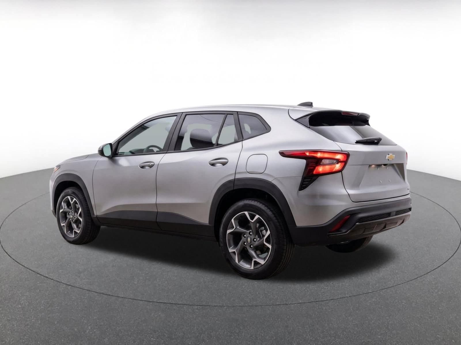Thumbnail: 2025 Chevrolet Trax - 5