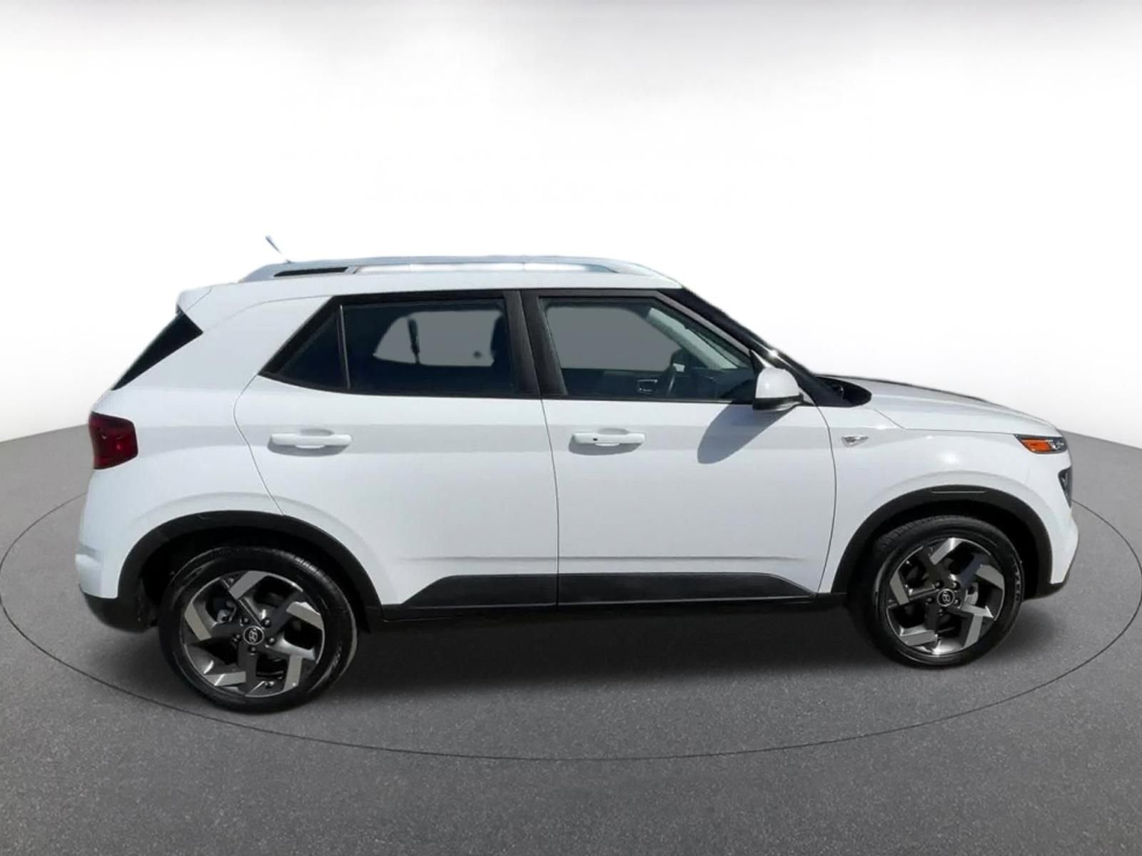 Thumbnail: 2025 Hyundai Venue - 16