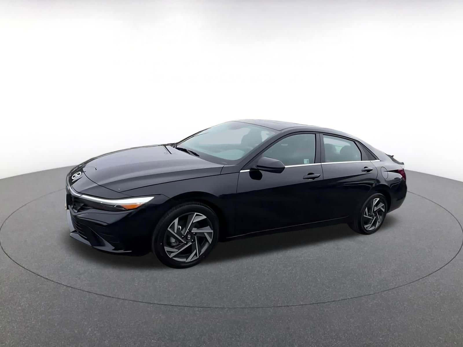 Thumbnail: 2025 Hyundai Elantra - 8