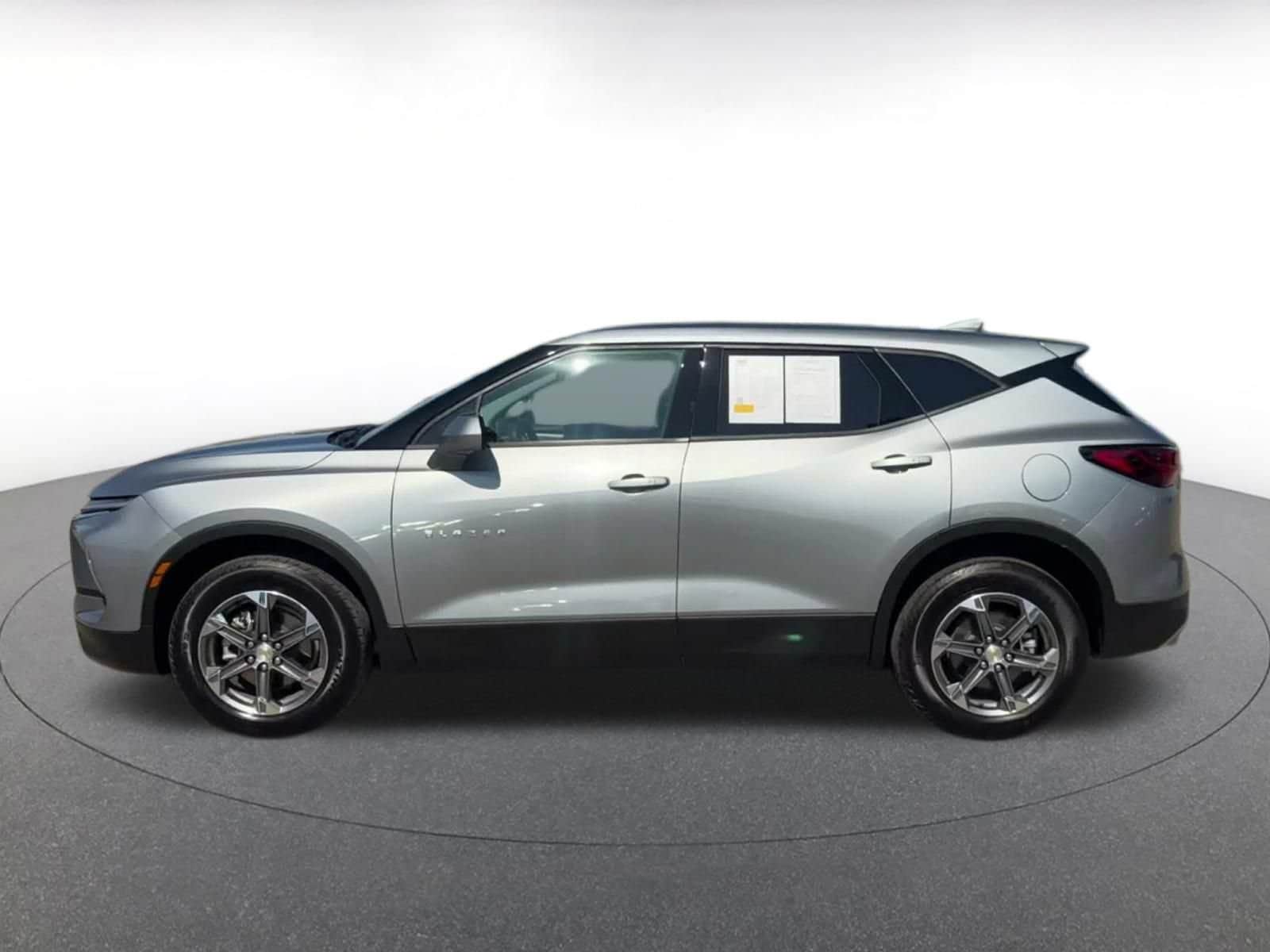 Thumbnail: 2026 Chevrolet Blazer - 9