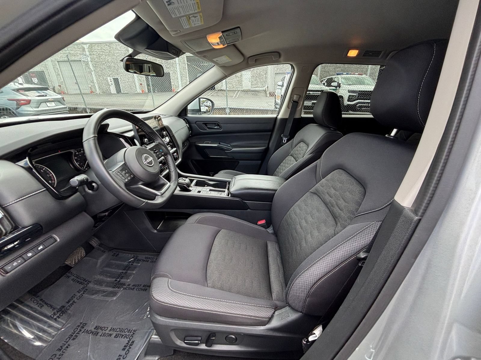 Thumbnail: 2025 Nissan Pathfinder - 24