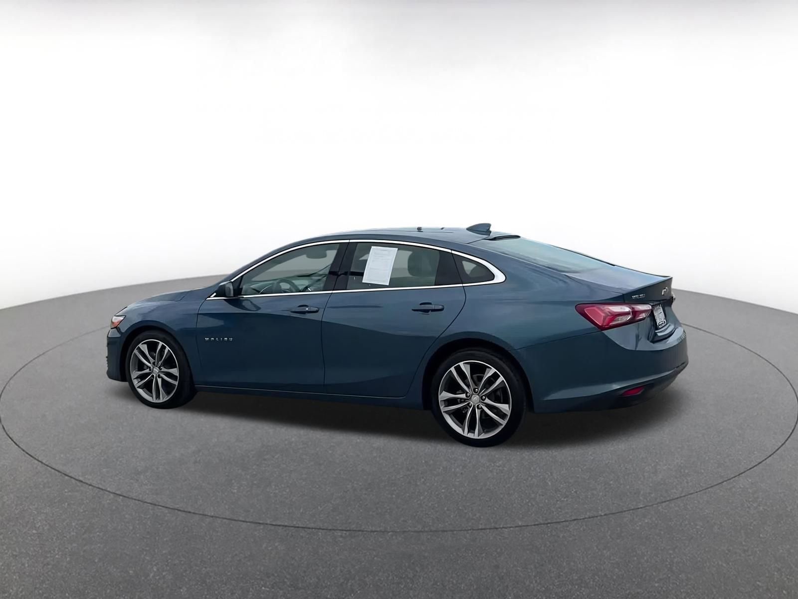 Thumbnail: 2024 Chevrolet Malibu - 10