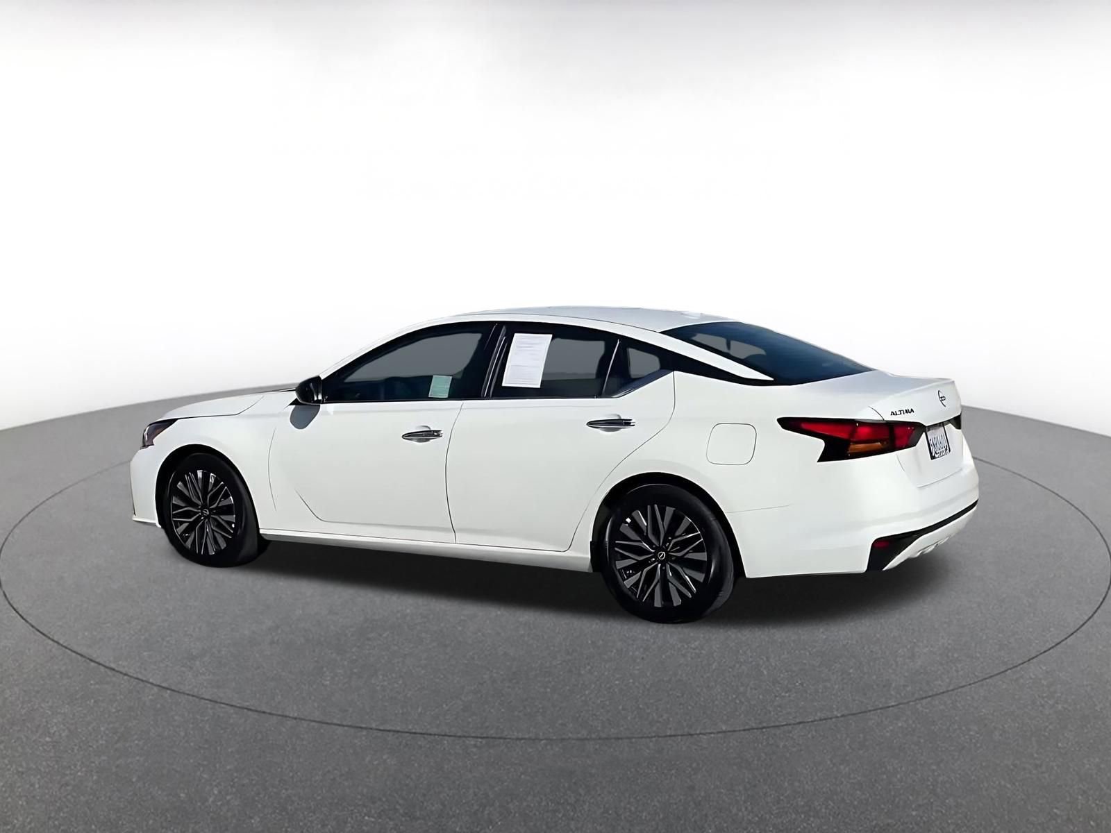 Thumbnail: 2025 Nissan Altima - 10