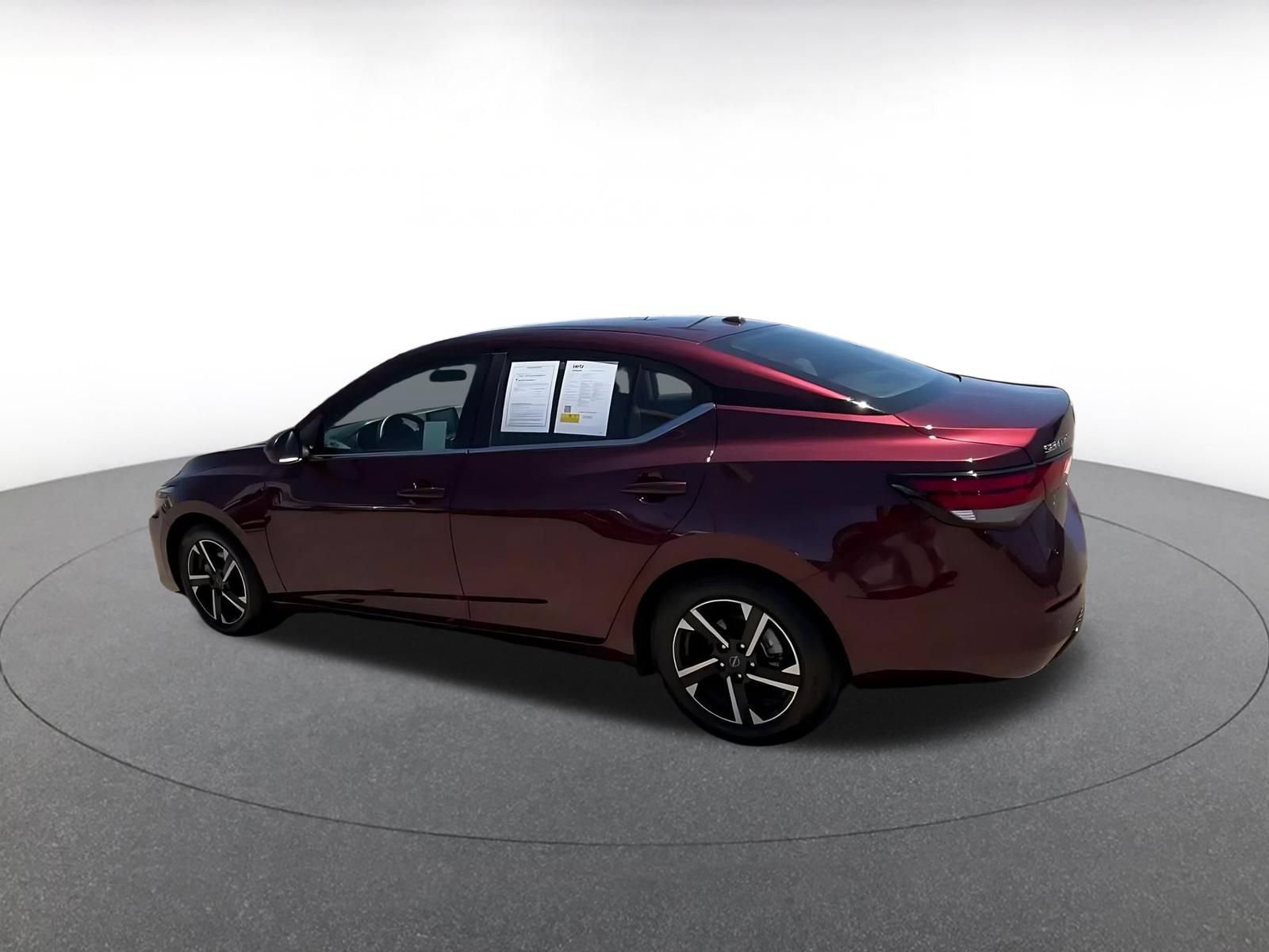 Thumbnail: 2025 Nissan Sentra - 10