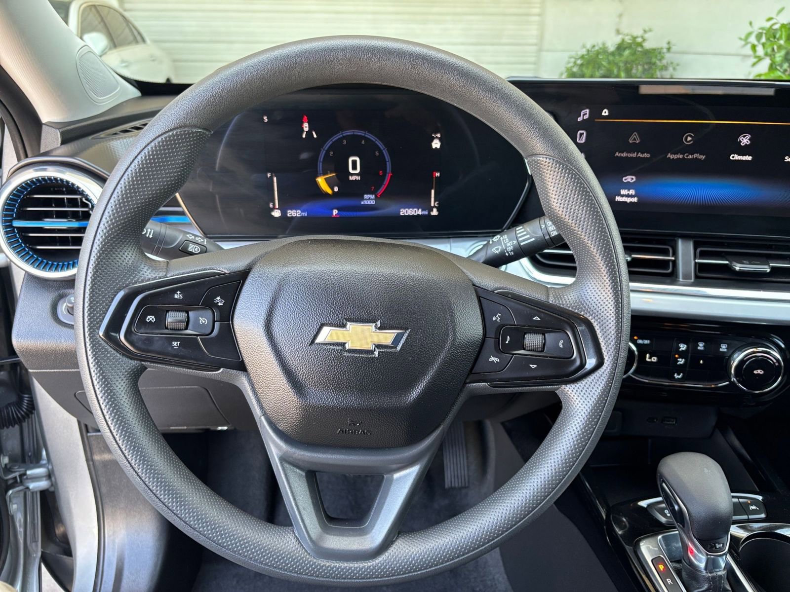 Thumbnail: 2025 Chevrolet Trax - 28