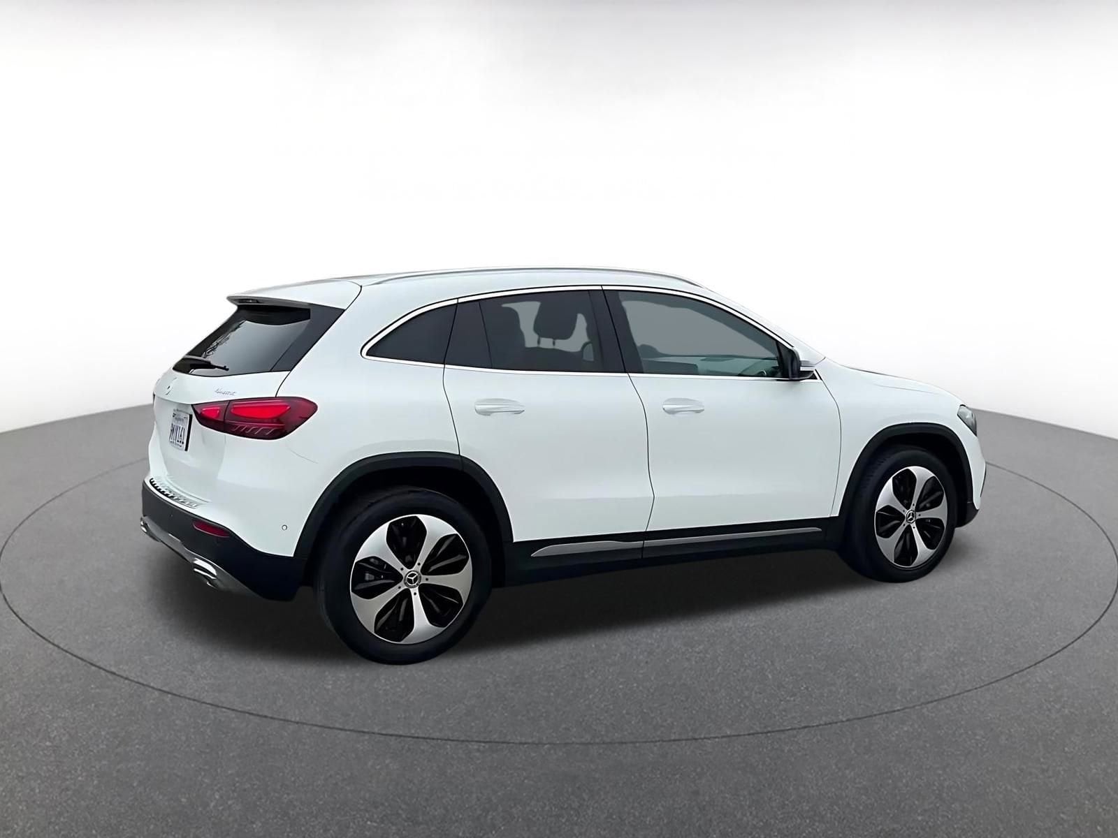 Thumbnail: 2025 Mercedes-Benz GLA - 15