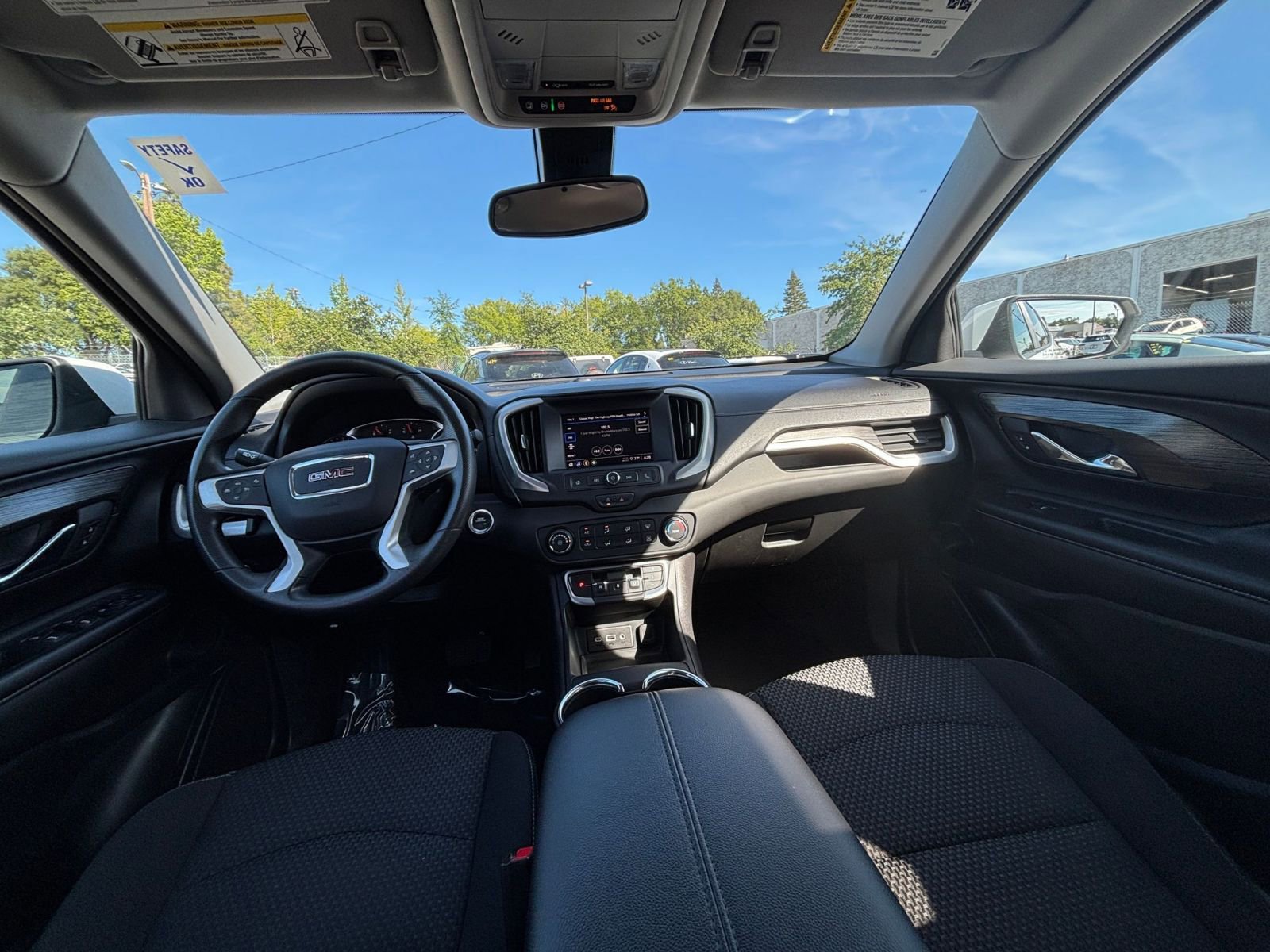 Thumbnail: 2024 GMC Terrain - 32