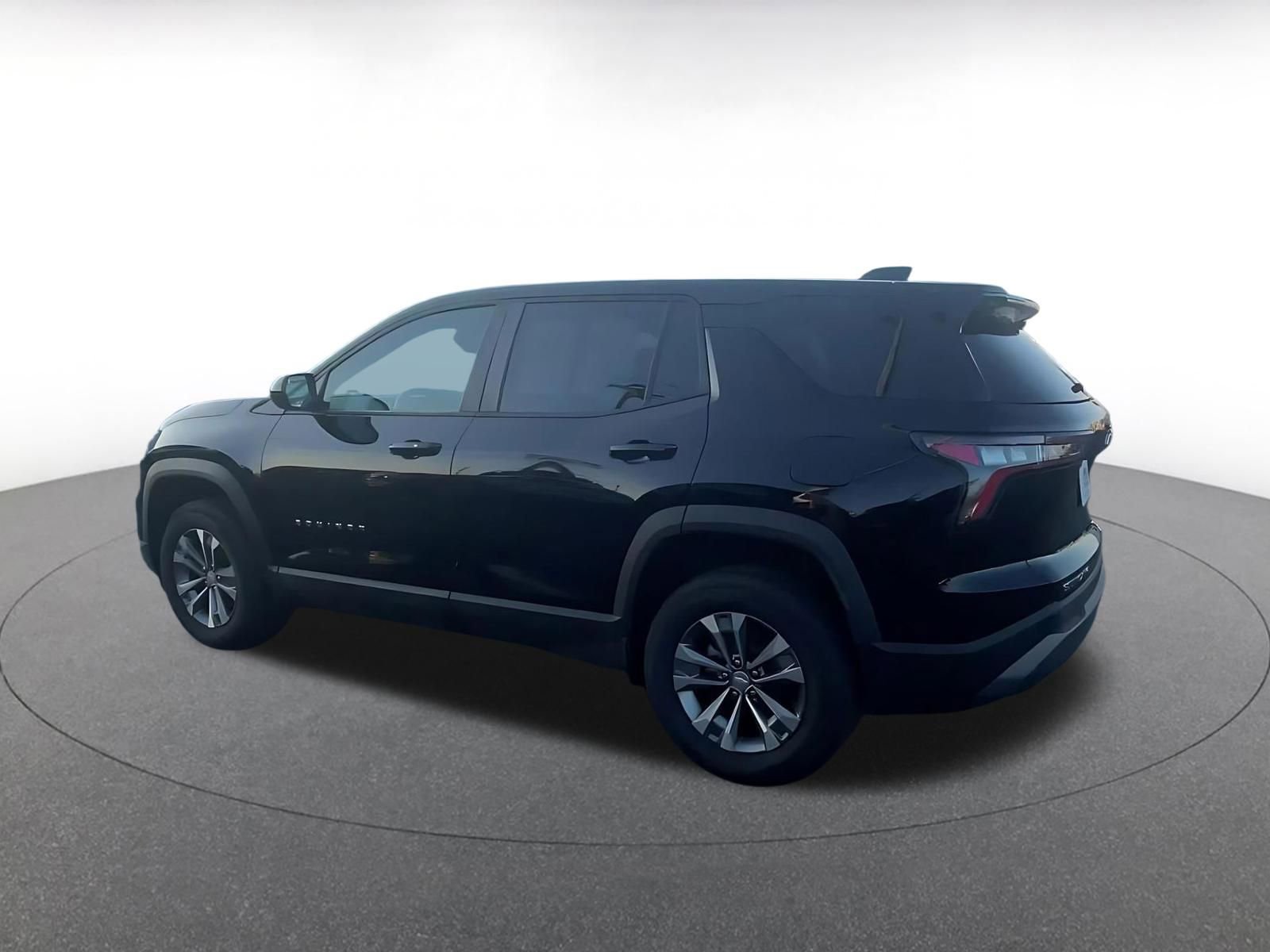 Thumbnail: 2025 Chevrolet Equinox - 10