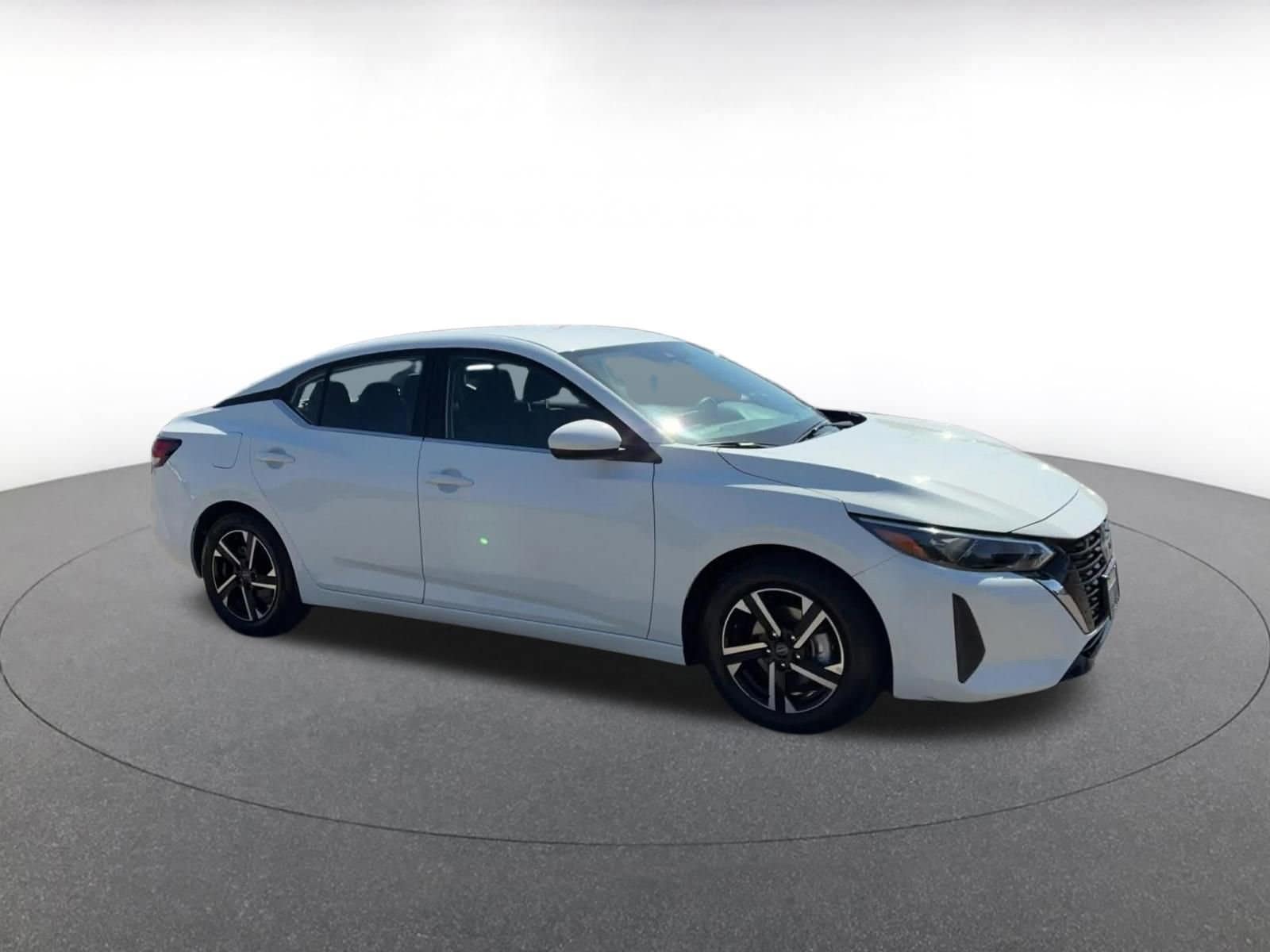 Thumbnail: 2025 Nissan Sentra - 2