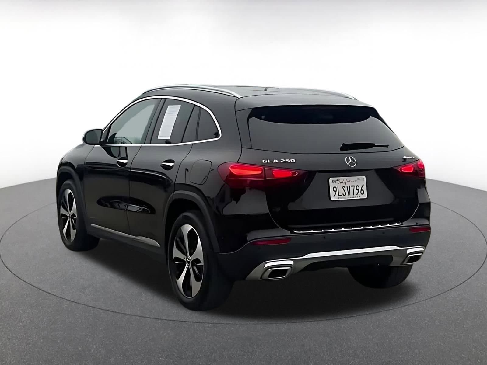 Thumbnail: 2025 Mercedes-Benz GLA - 10