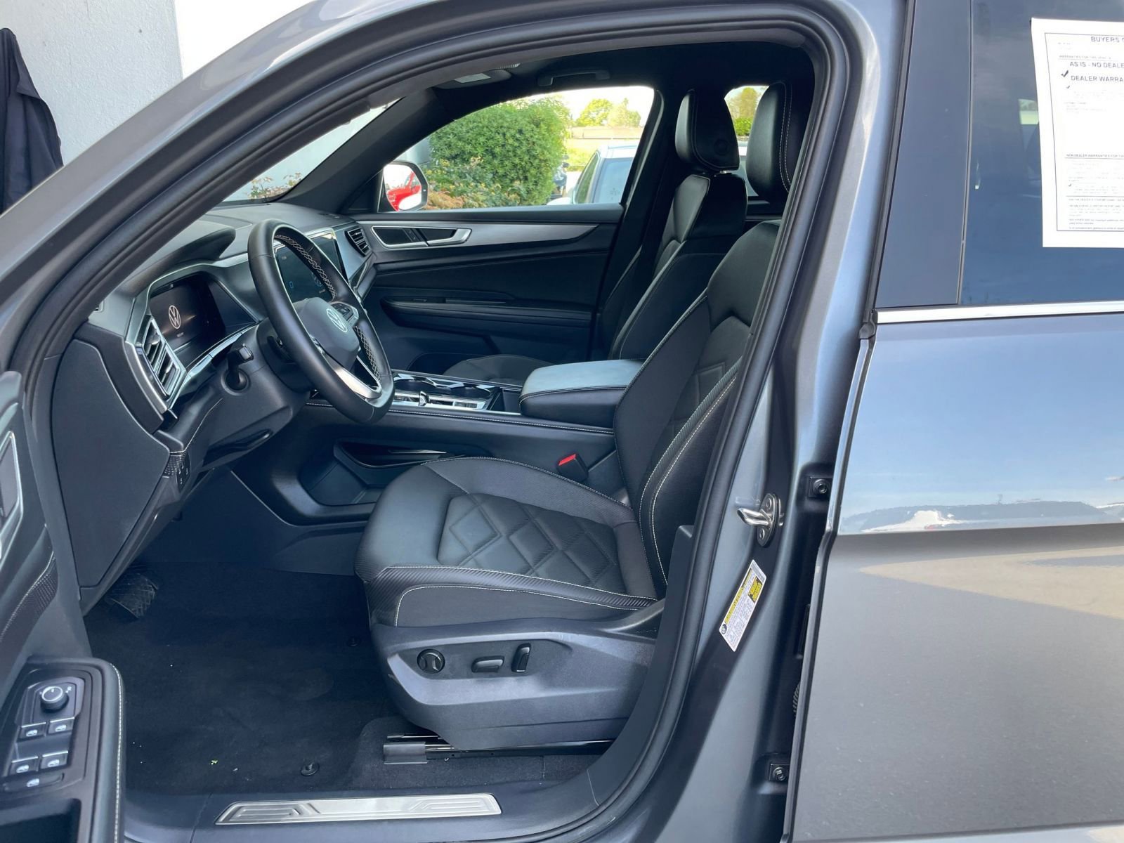 Thumbnail: 2025 Volkswagen Atlas - 29