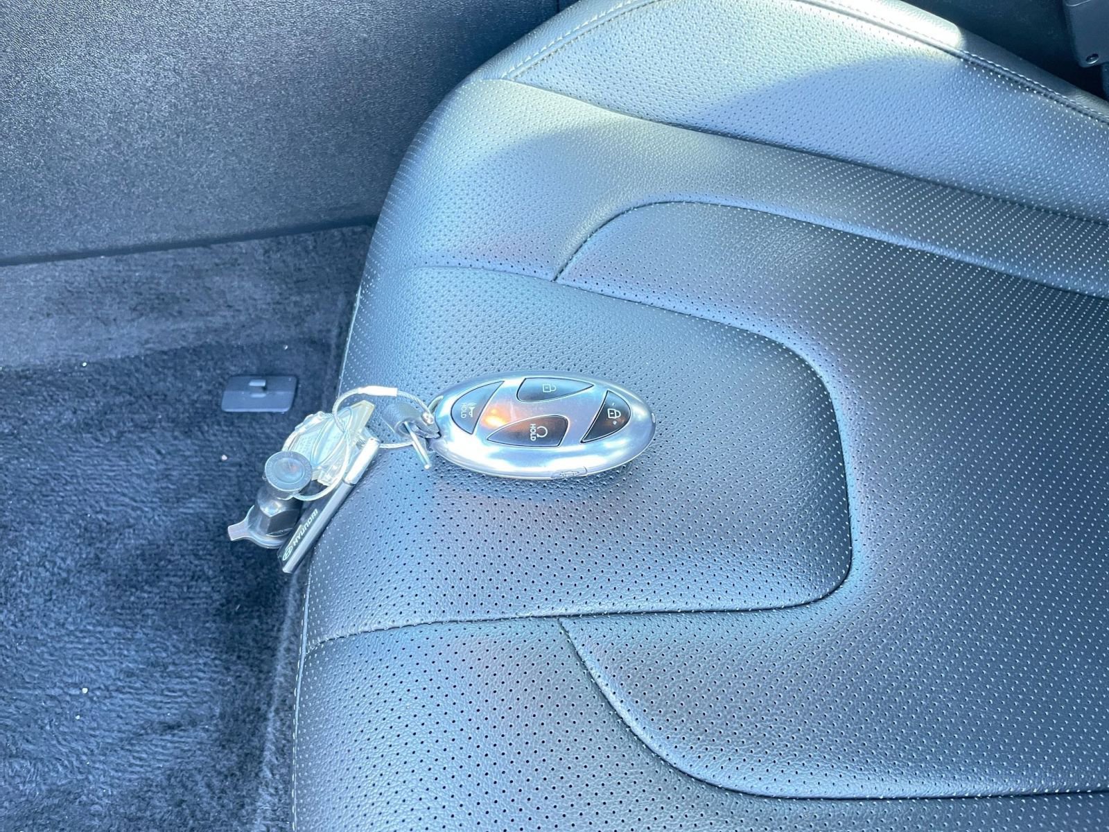 Thumbnail: 2025 Hyundai Elantra - 22