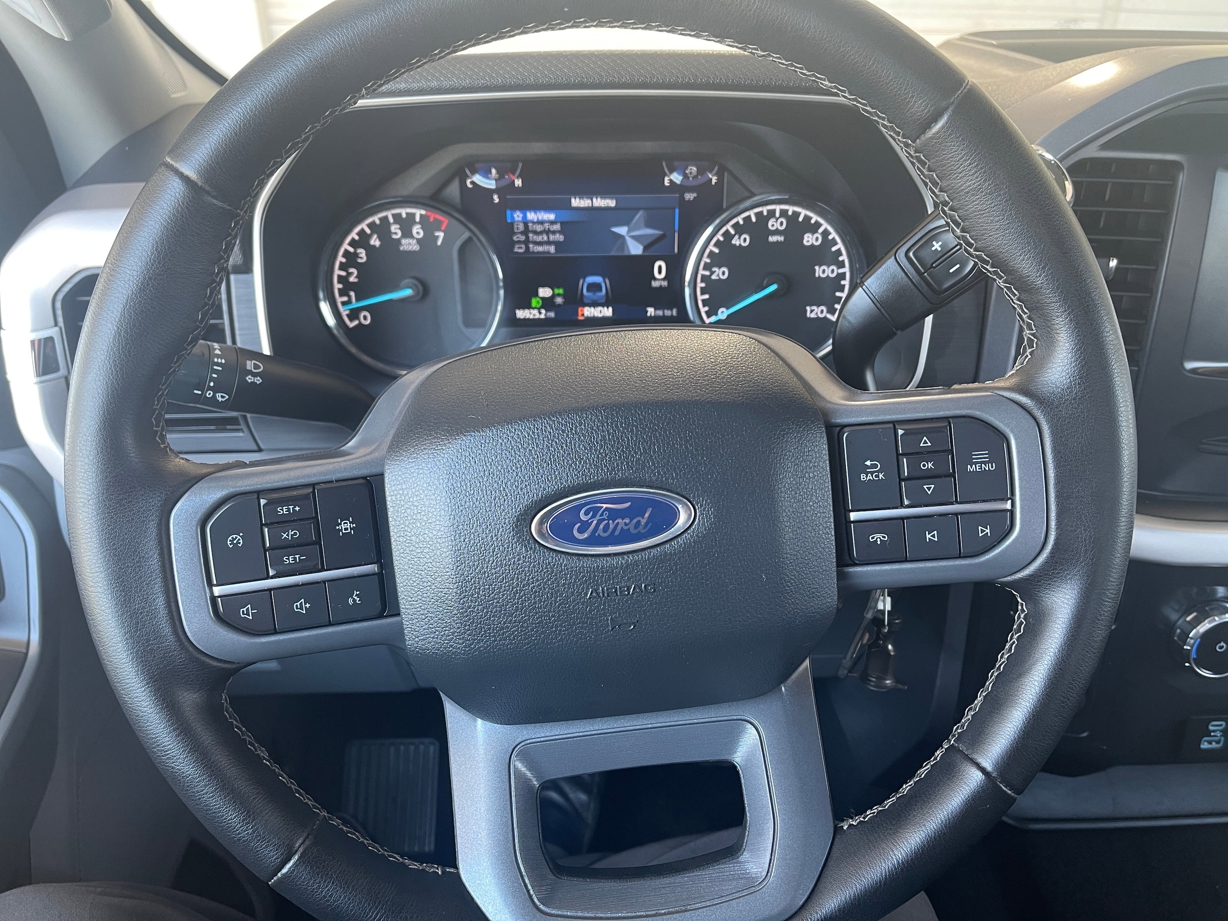 2023 Ford F-150 XLT 27