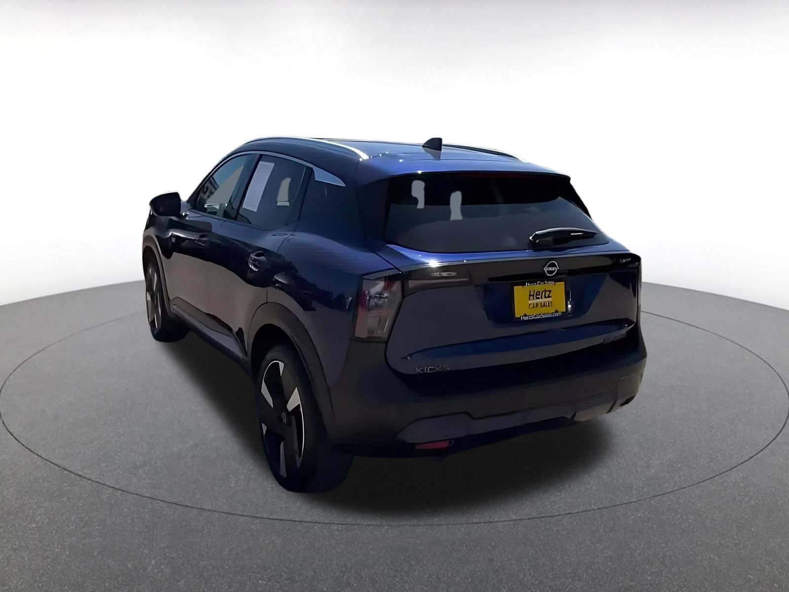 Thumbnail: 2026 Nissan Kicks - 10