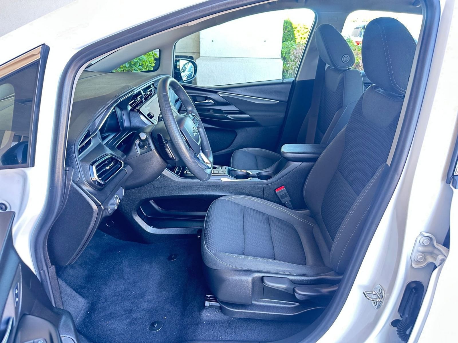 Thumbnail: 2023 Chevrolet Bolt EV - 31