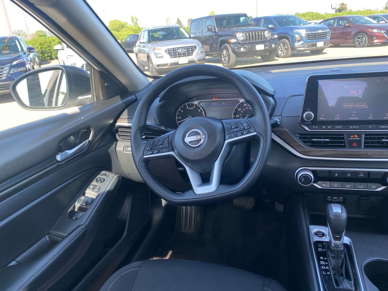 Thumbnail: 2025 Nissan Altima - 35