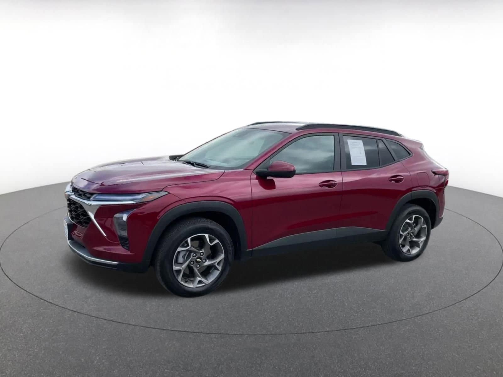 Thumbnail: 2025 Chevrolet Trax - 8