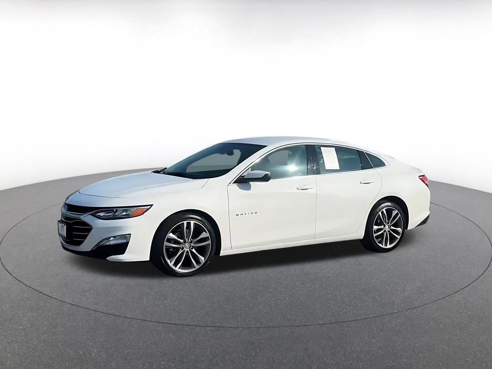 Thumbnail: 2024 Chevrolet Malibu - 8