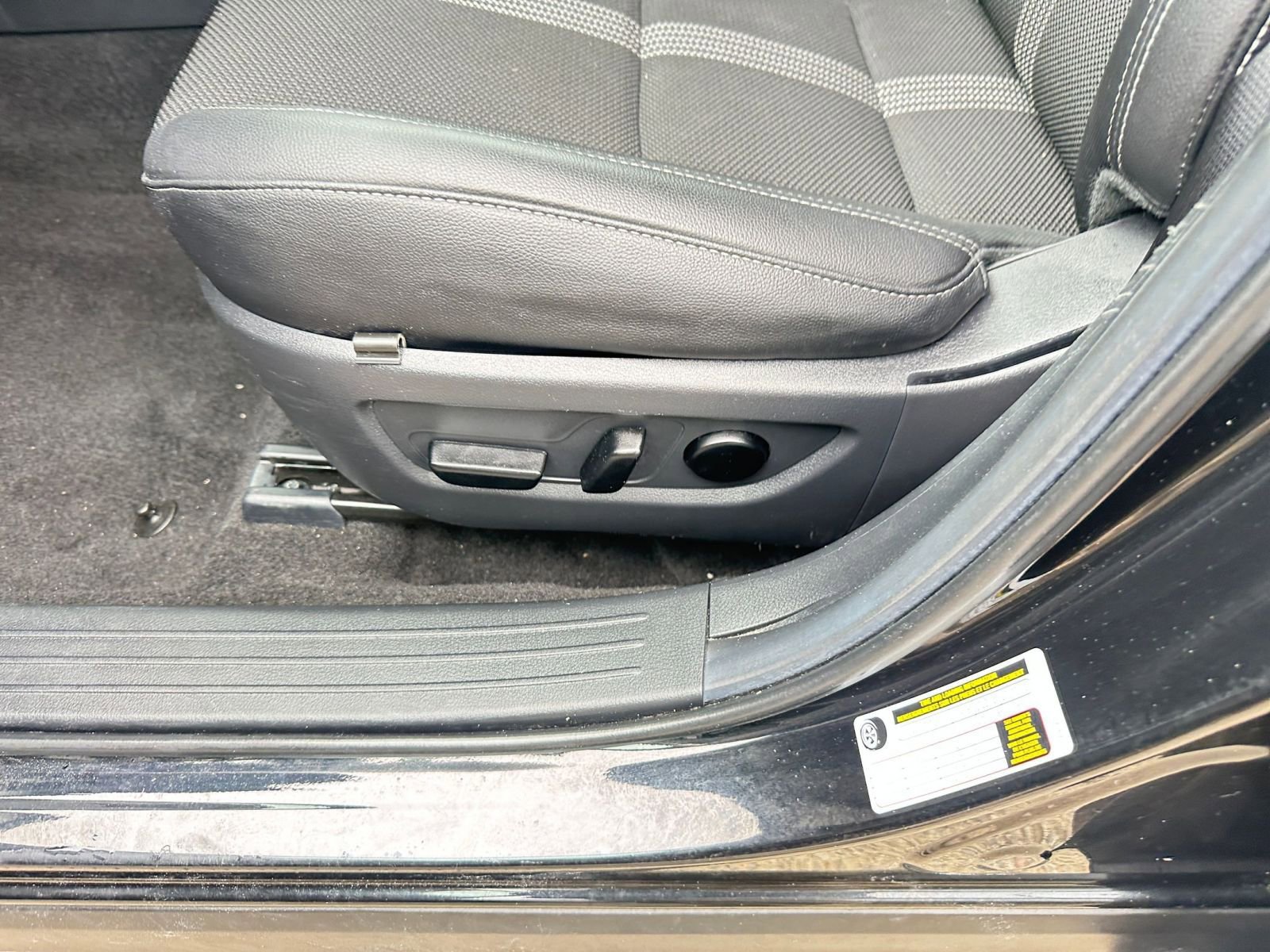 Thumbnail: 2025 Mazda CX-50 - 23