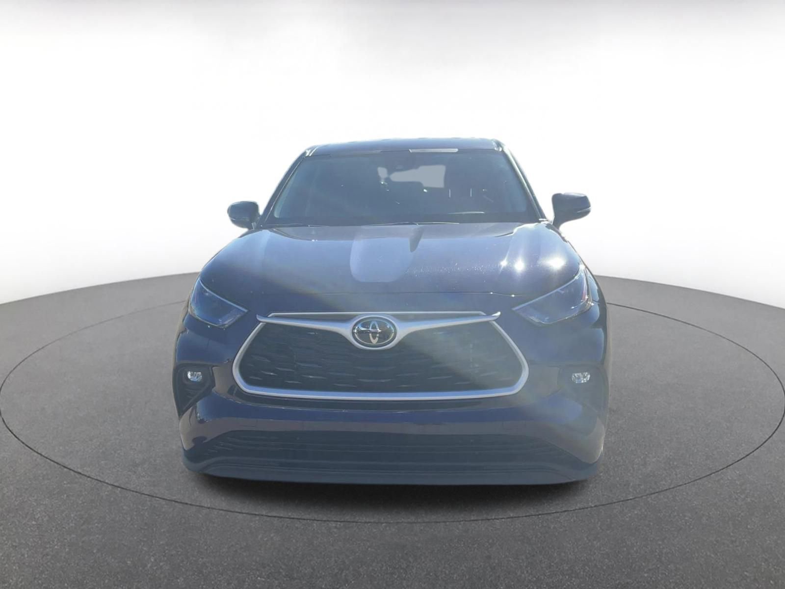 Thumbnail: 2025 Toyota Highlander - 4