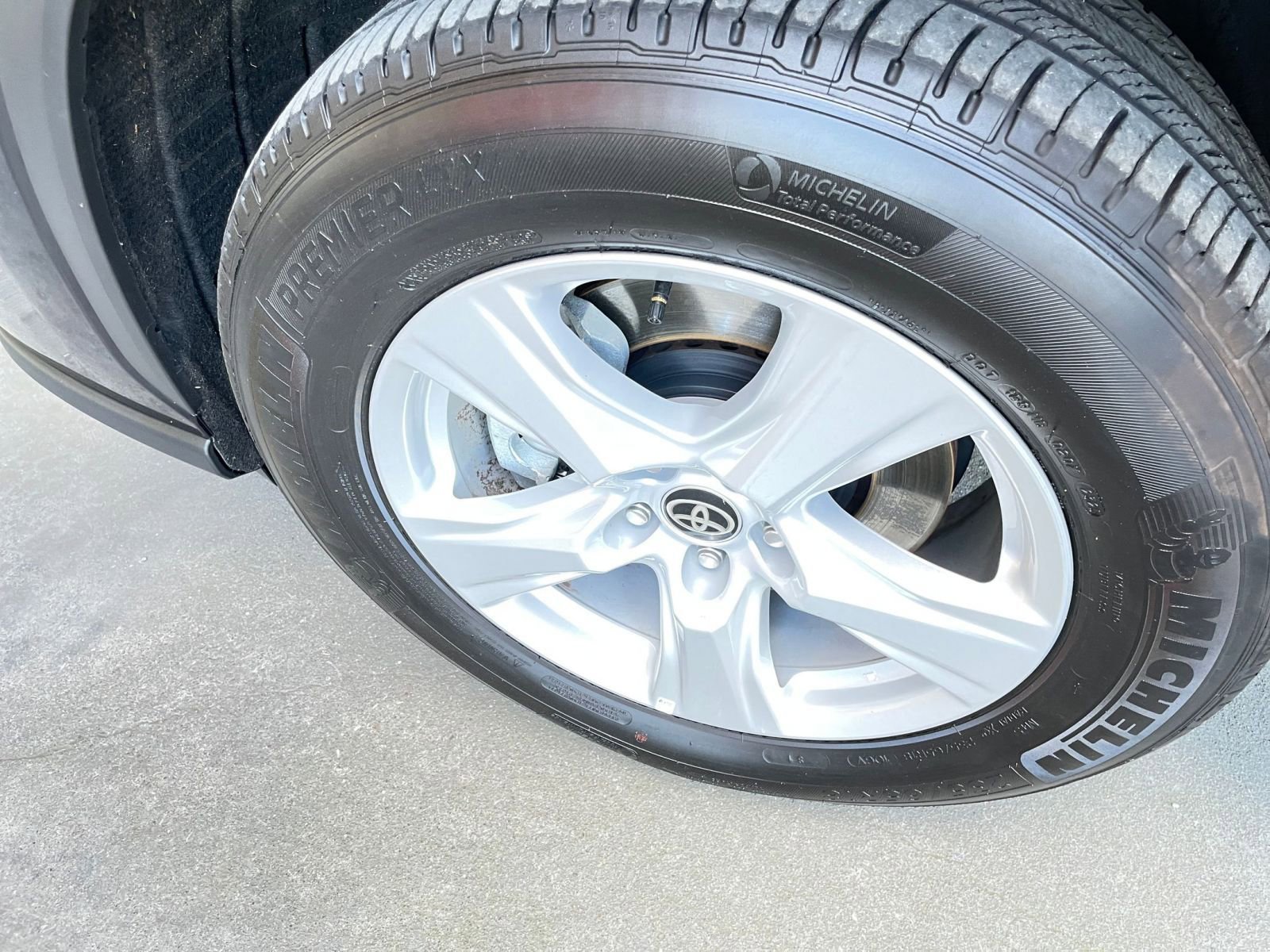 Thumbnail: 2025 Toyota Highlander - 32