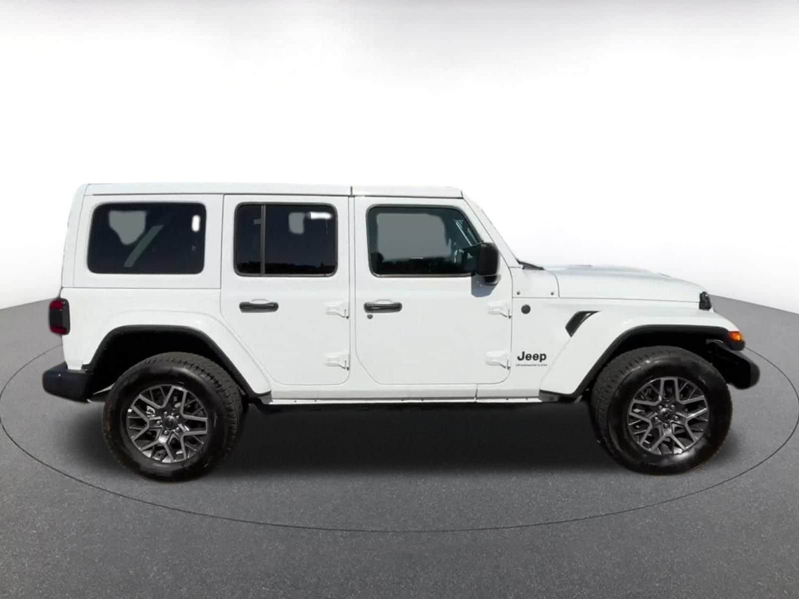 Thumbnail: 2025 Jeep Wrangler - 15