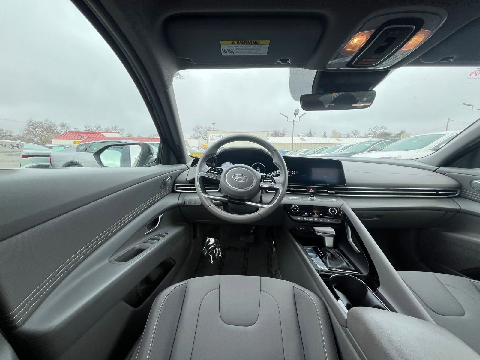 Thumbnail: 2025 Hyundai Elantra - 32