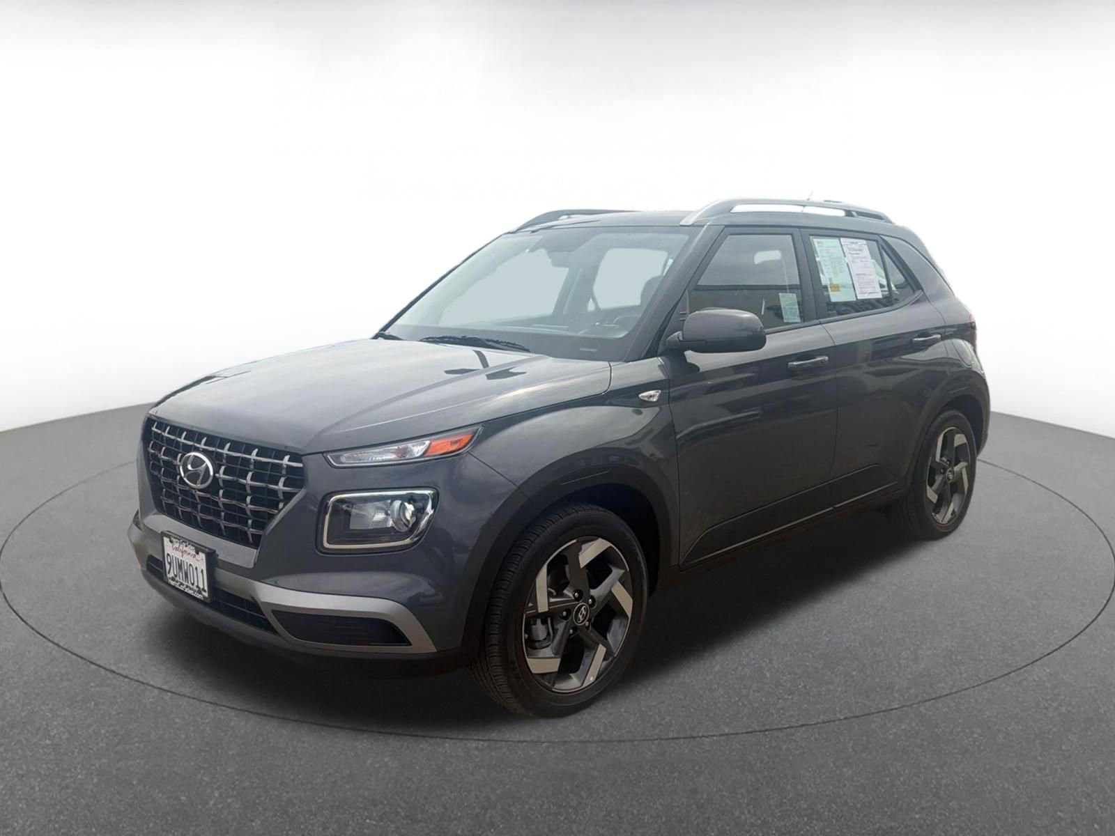 Thumbnail: 2025 Hyundai Venue - 3