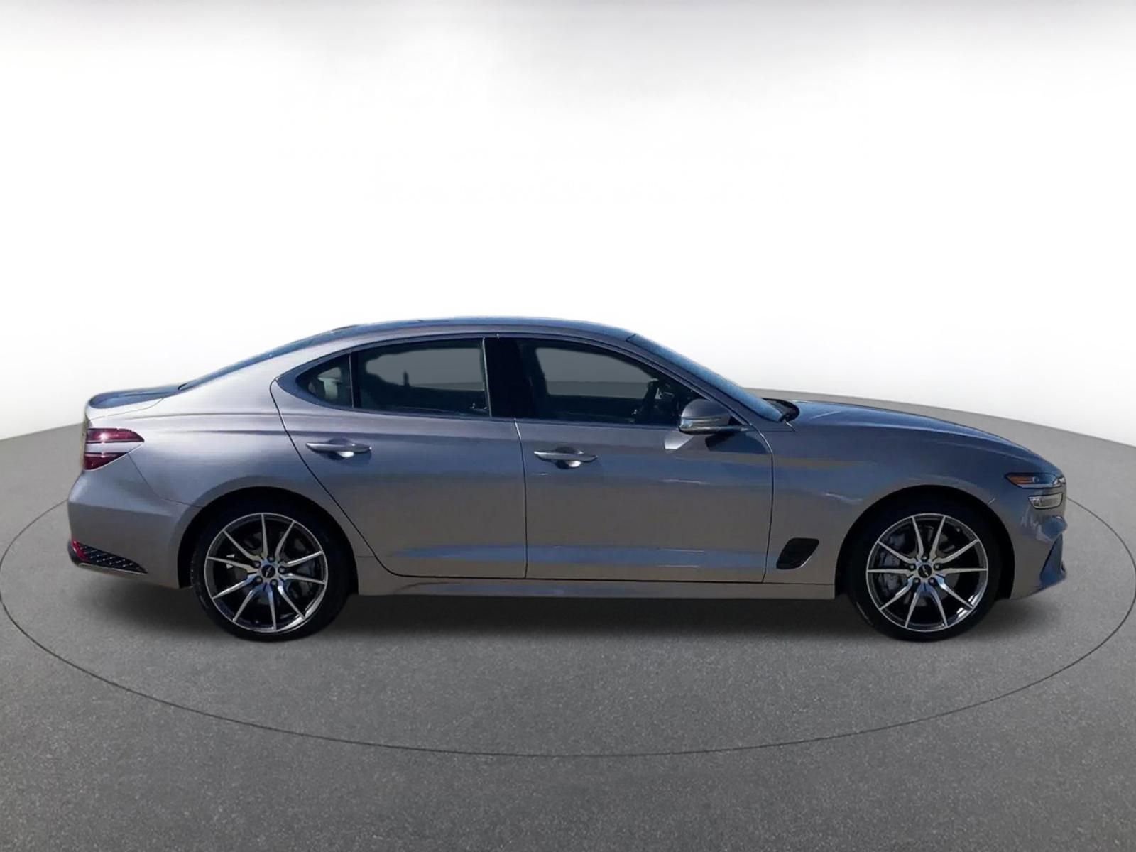 Thumbnail: 2025 Genesis G70 - 16