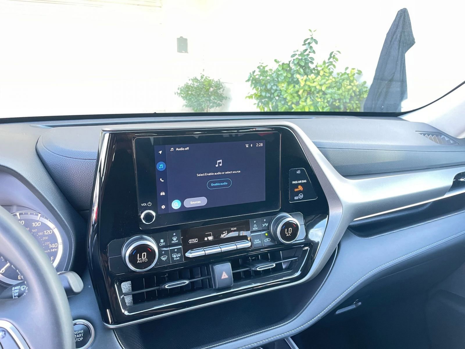 Thumbnail: 2025 Toyota Highlander - 20