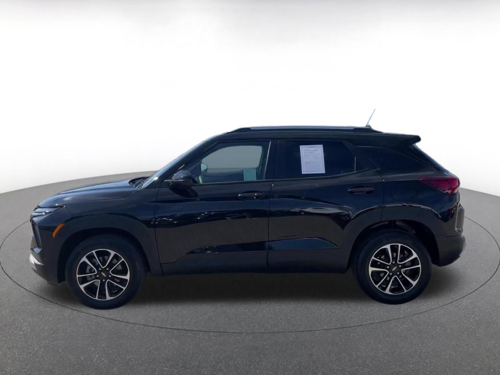 Thumbnail: 2025 Chevrolet TrailBlazer - 9