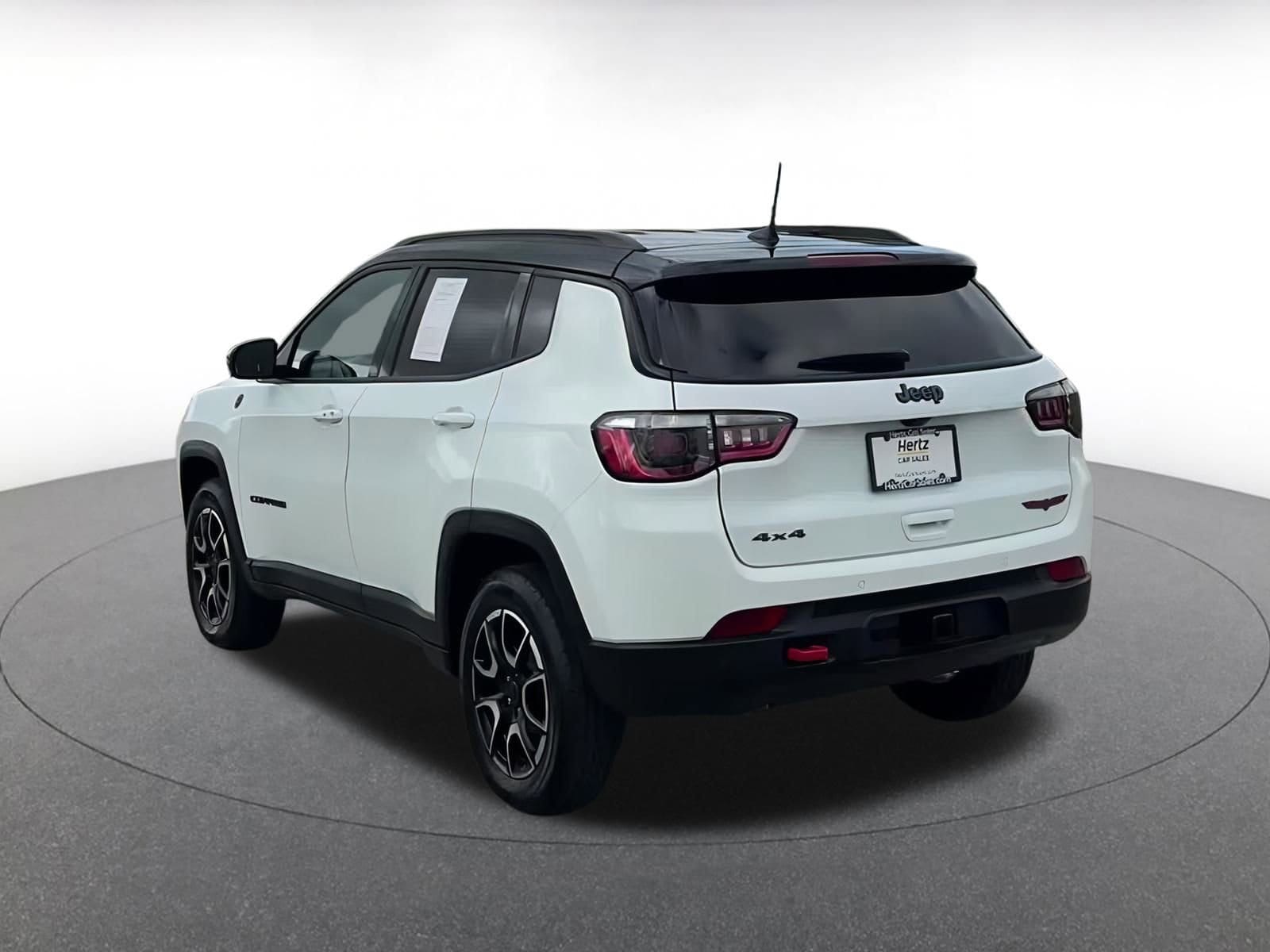 Thumbnail: 2025 Jeep Compass - 11