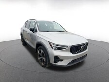 2024 Volvo XC40 B5 Core -
                  Stockton, CA
